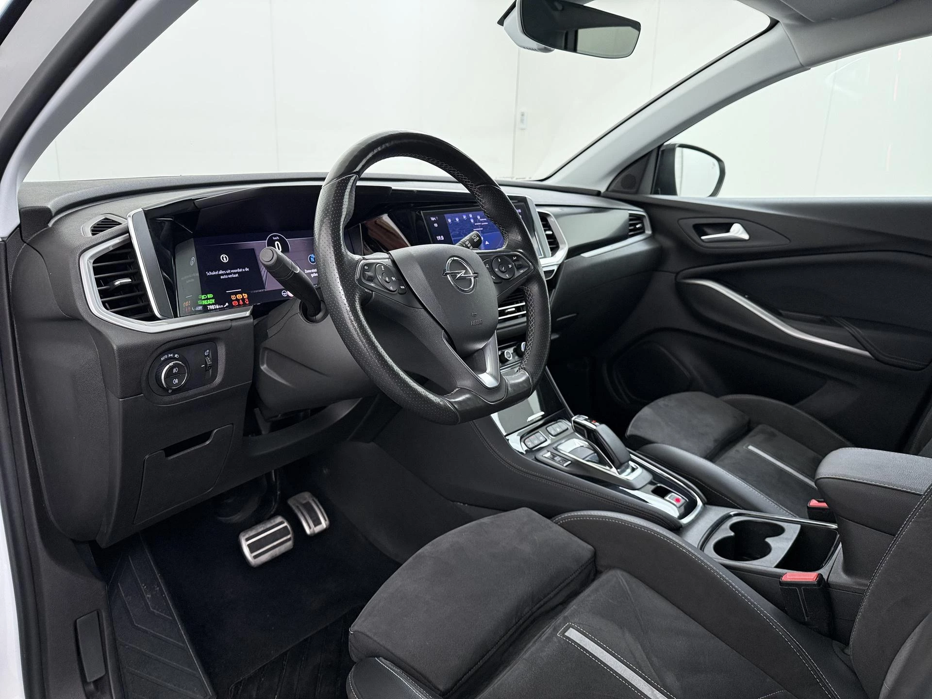 Opel-Grandland-image-12