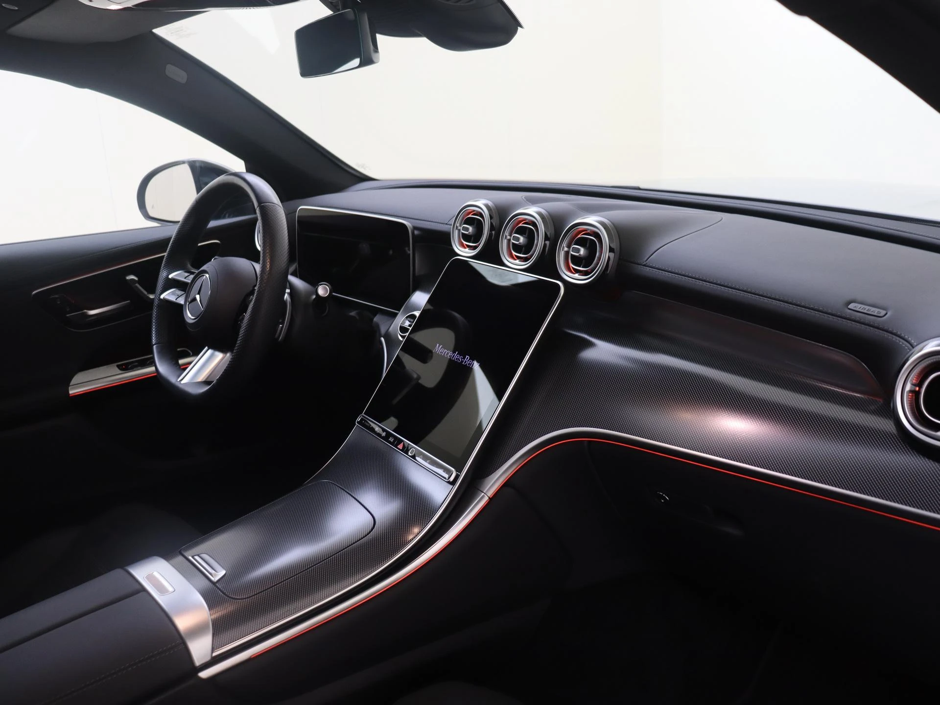Mercedes-Benz-GLC-image-4