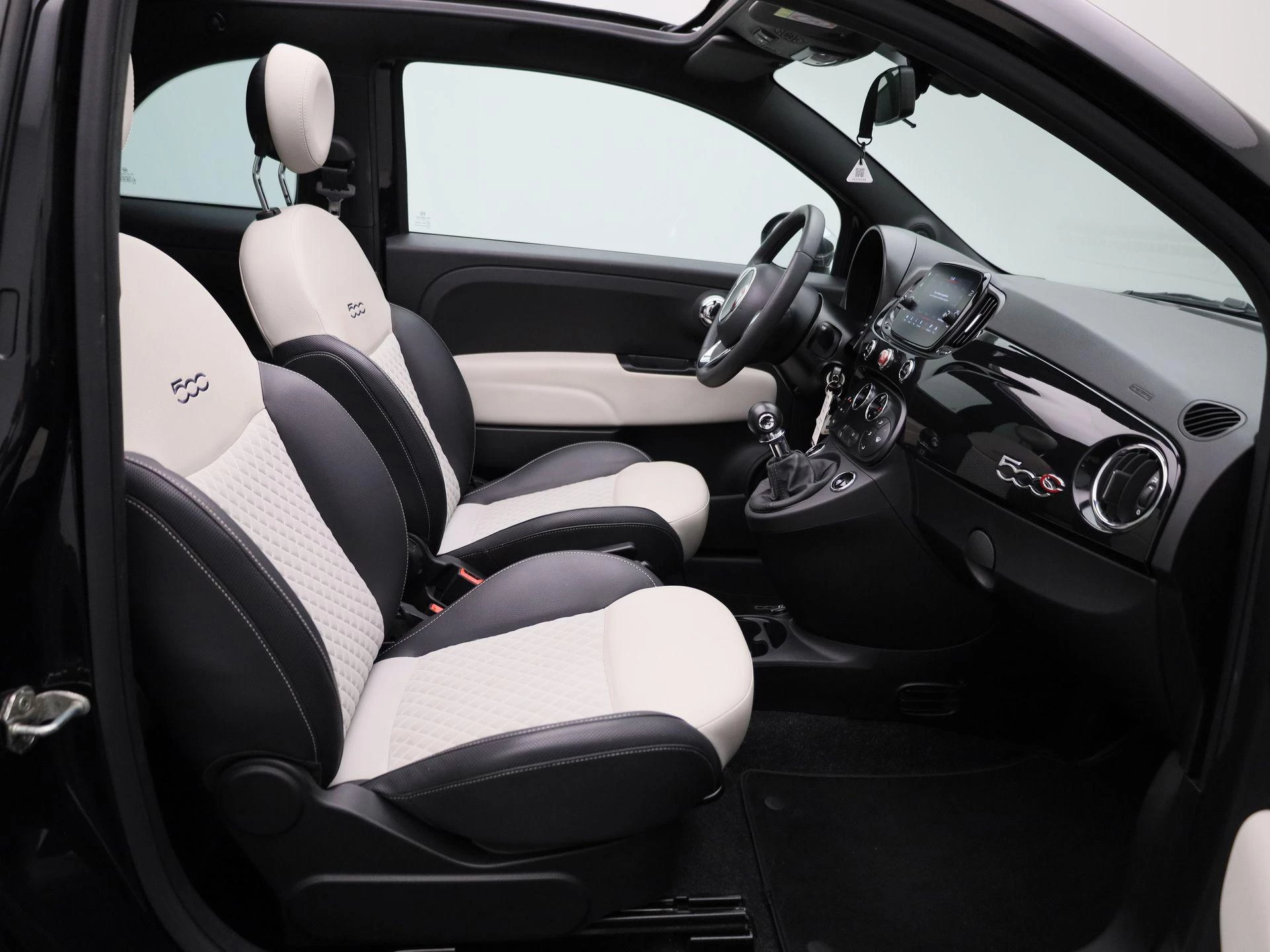 Fiat 500C 1.0 Hybrid Dolcevita