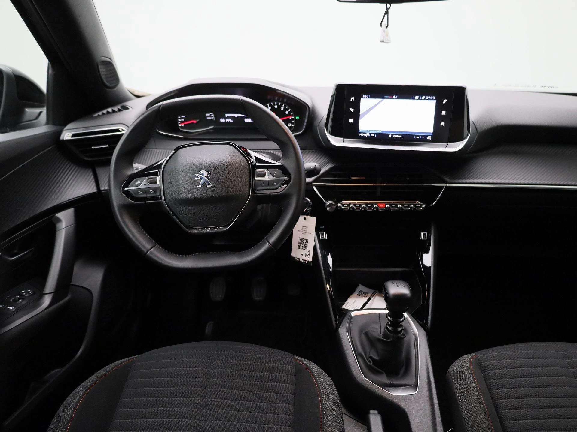 Peugeot-2008-image-6