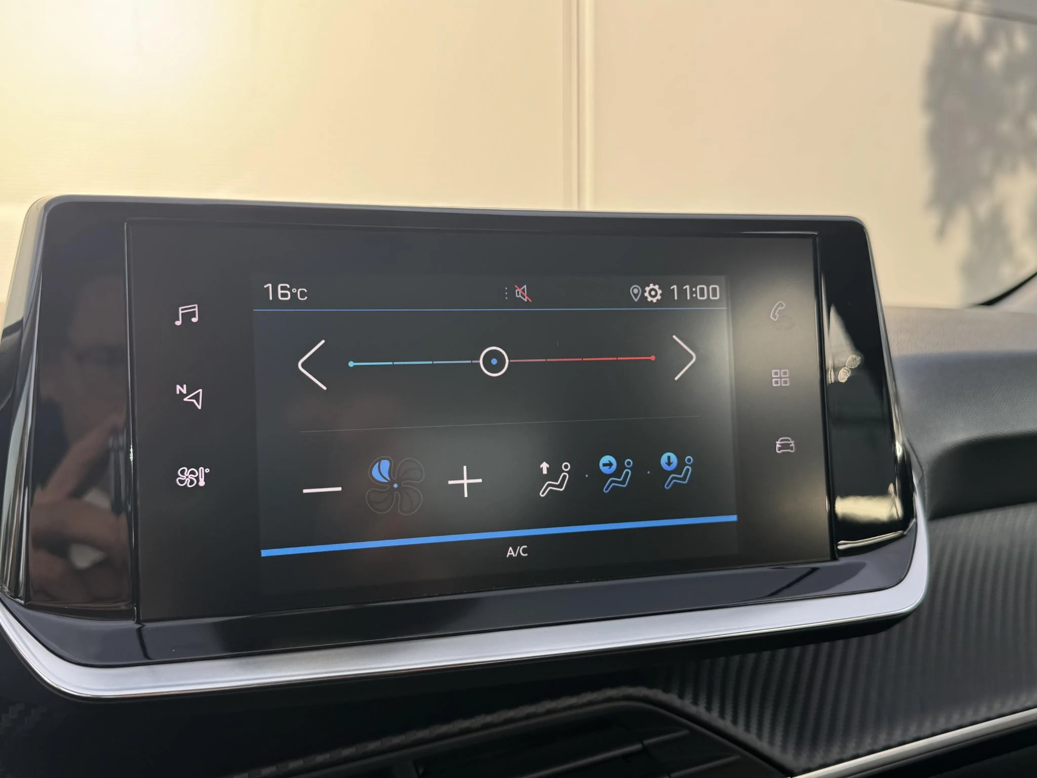 Peugeot-208-image-17