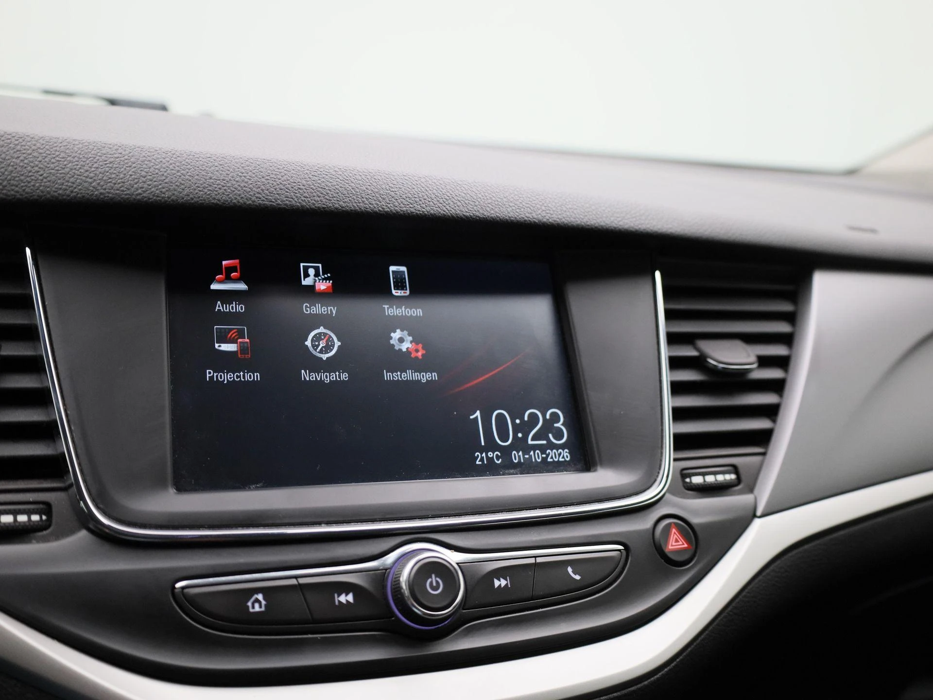 Opel-Astra-image-16