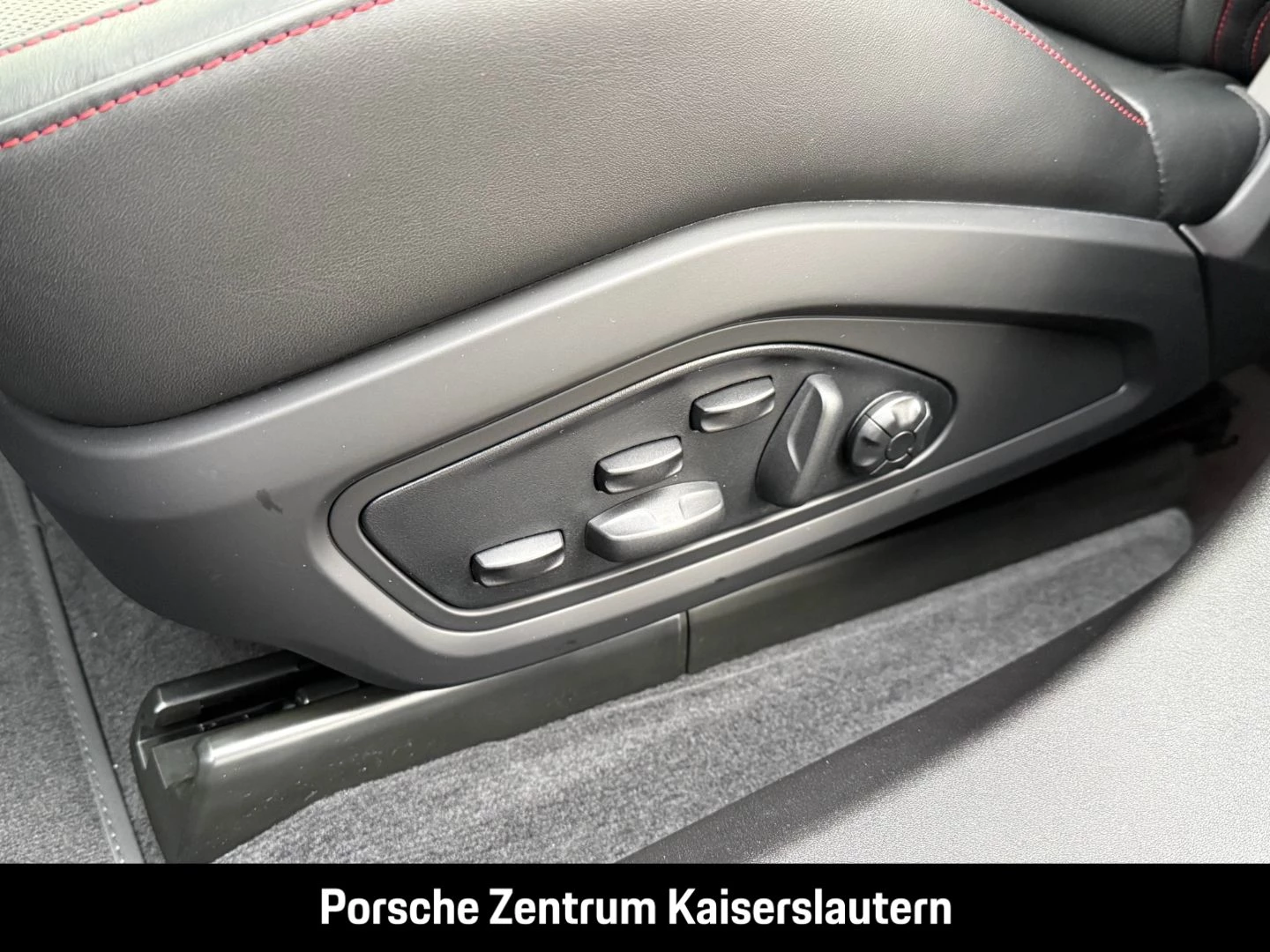 Porsche Taycan GTS Sport Turismo HA-Lenkung Active-Ride gts