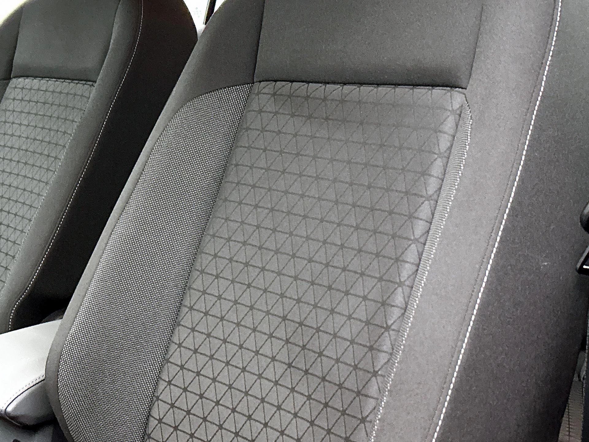 Volkswagen-T-Cross-image-12