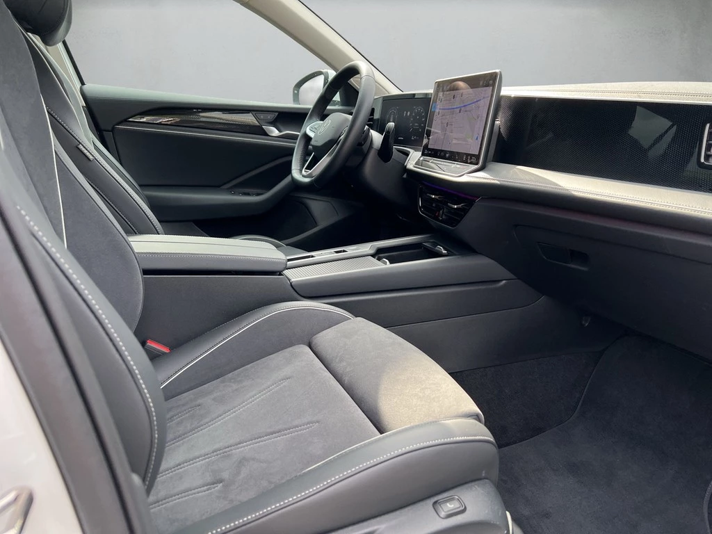 Volkswagen Passat Variant 1.5 eTSI DSG Business *HuD*