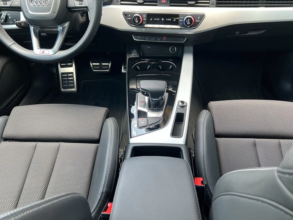 Audi A4 Avant S line 40 TFSI S tronic *LED*360°*