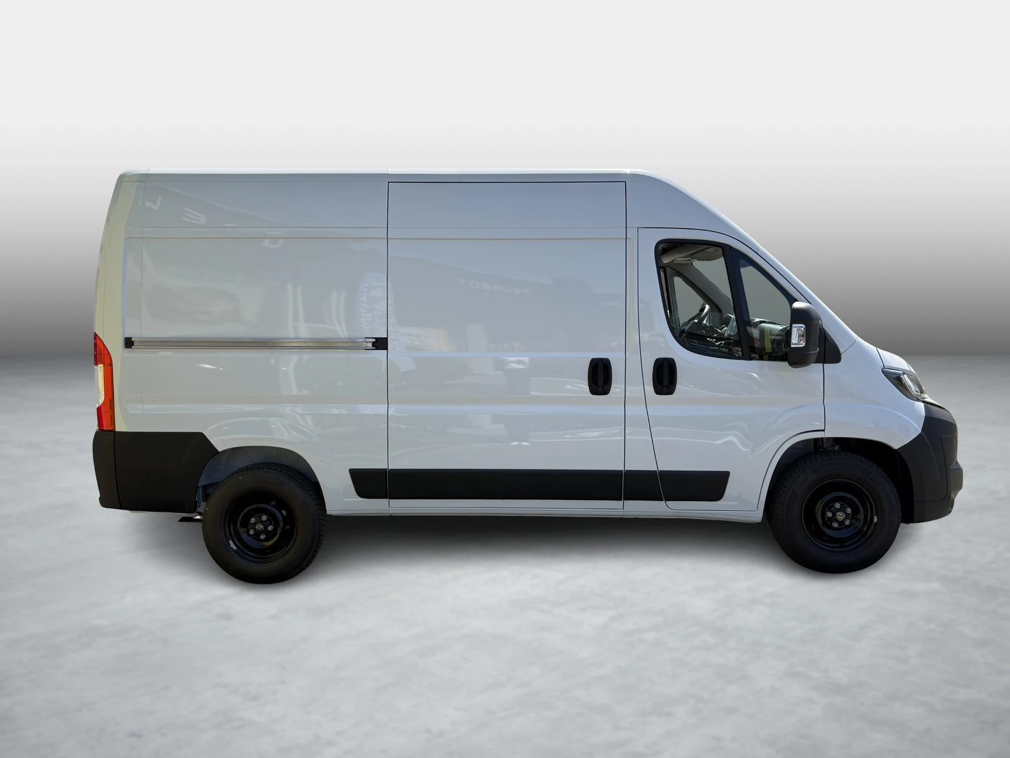 Peugeot Boxer 2.2 BlueHDi S&S 140 335 L2H2