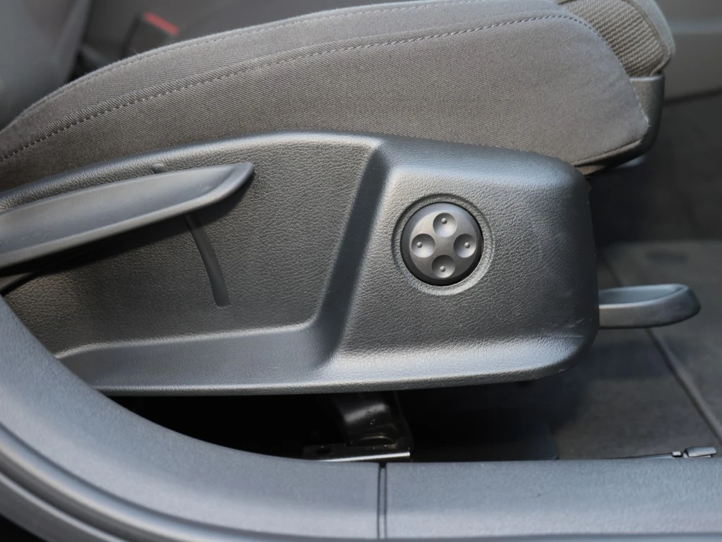 Audi-A4-image-8