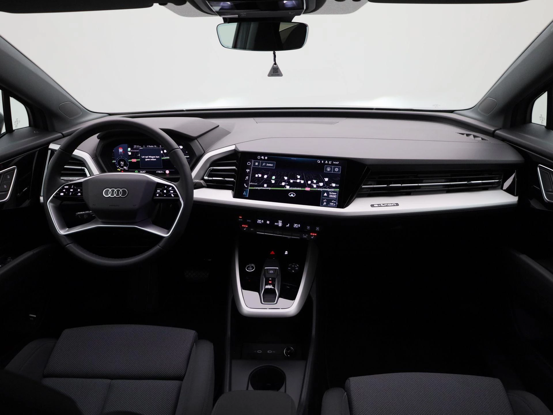 Audi-Q4 e-tron-image-37