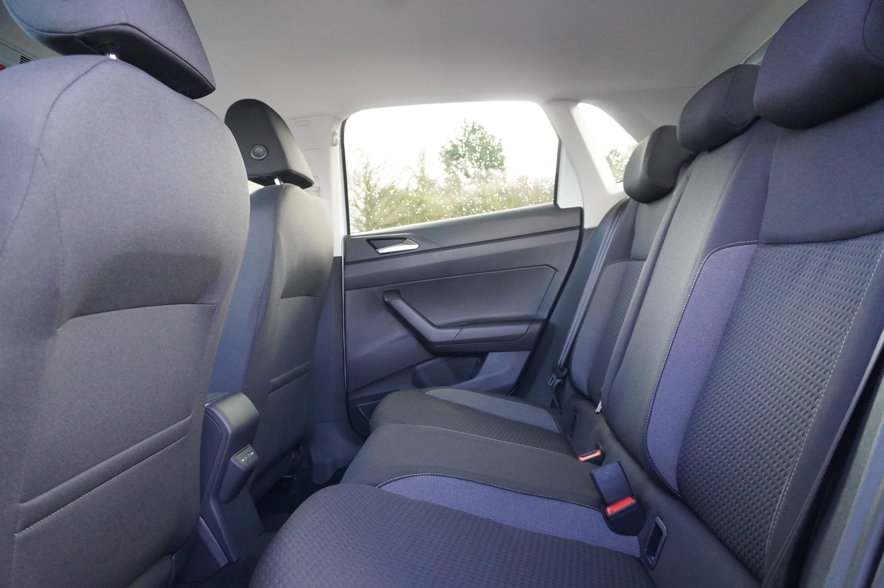 Volkswagen-Polo-image-10