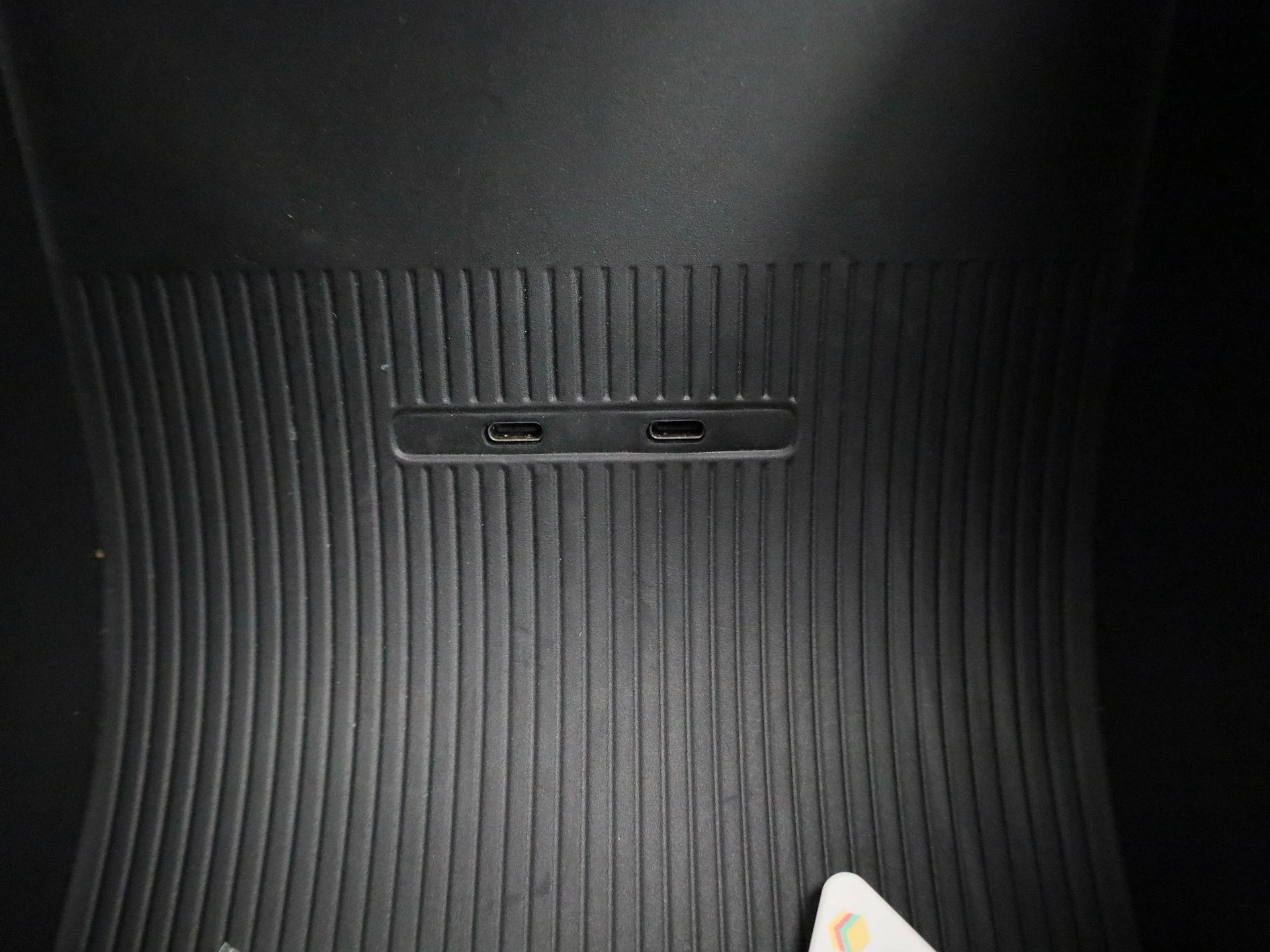 Volvo-EX30-image-28