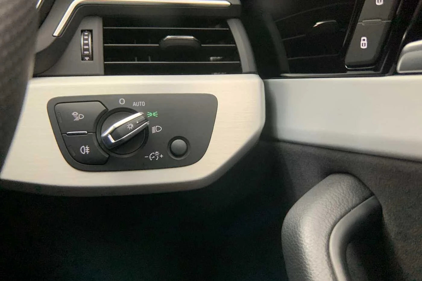 Audi-A4-image-23