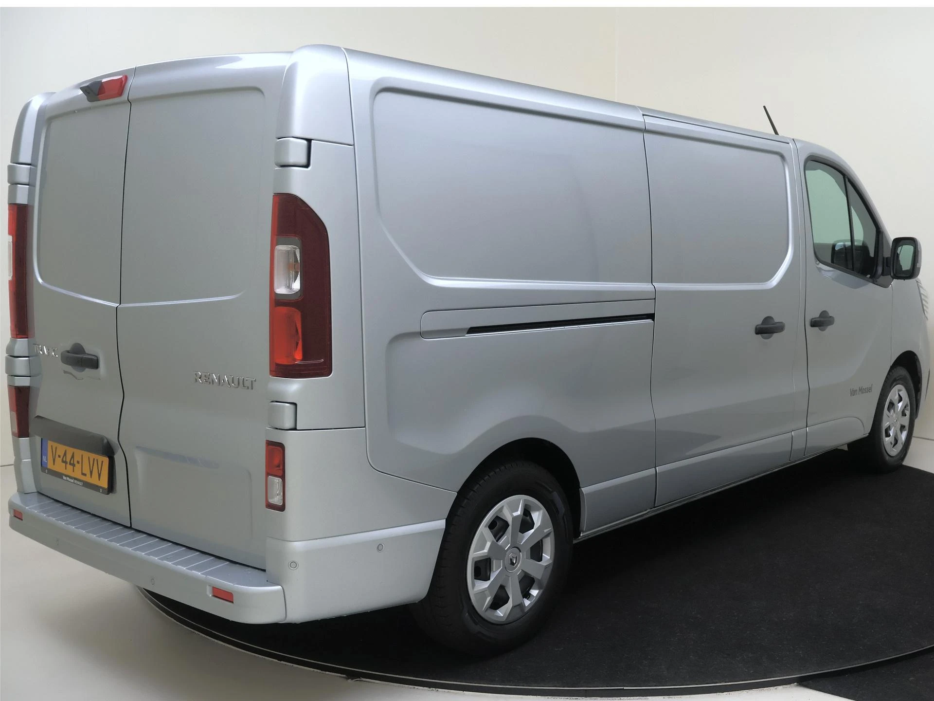 Renault-Trafic-image-3