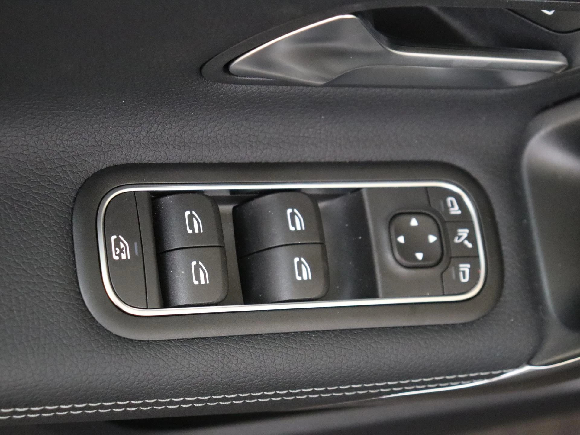 Mercedes-Benz-A-Klasse-image-24