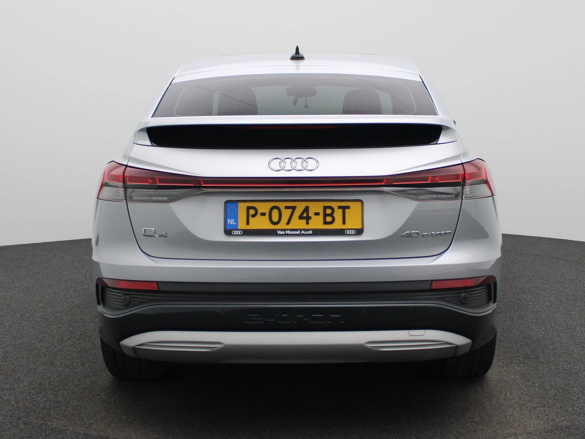 Audi-Q4 Sportback e-tron-image-4