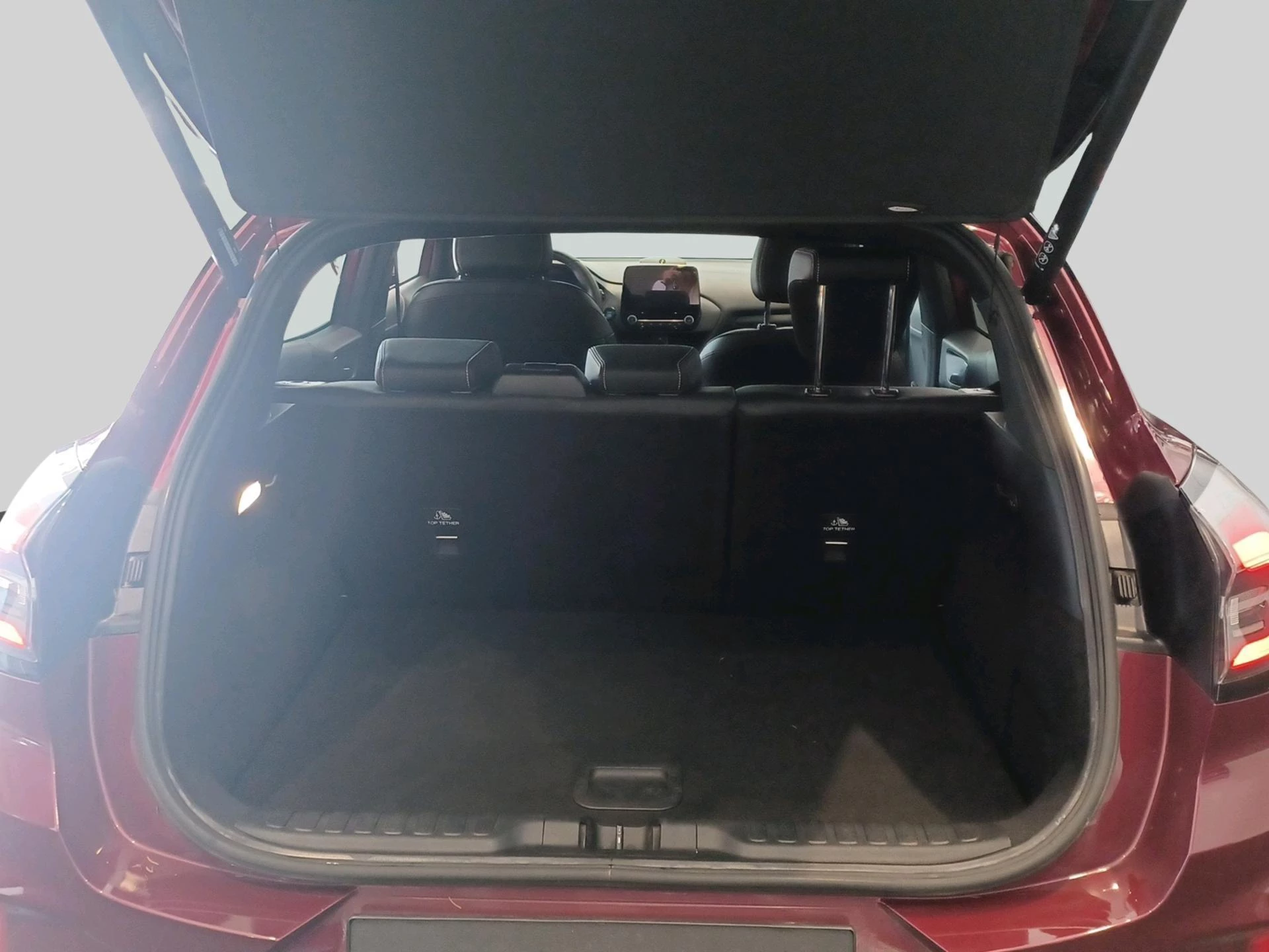Ford Puma Vivid Ruby Ed. - UNIEK