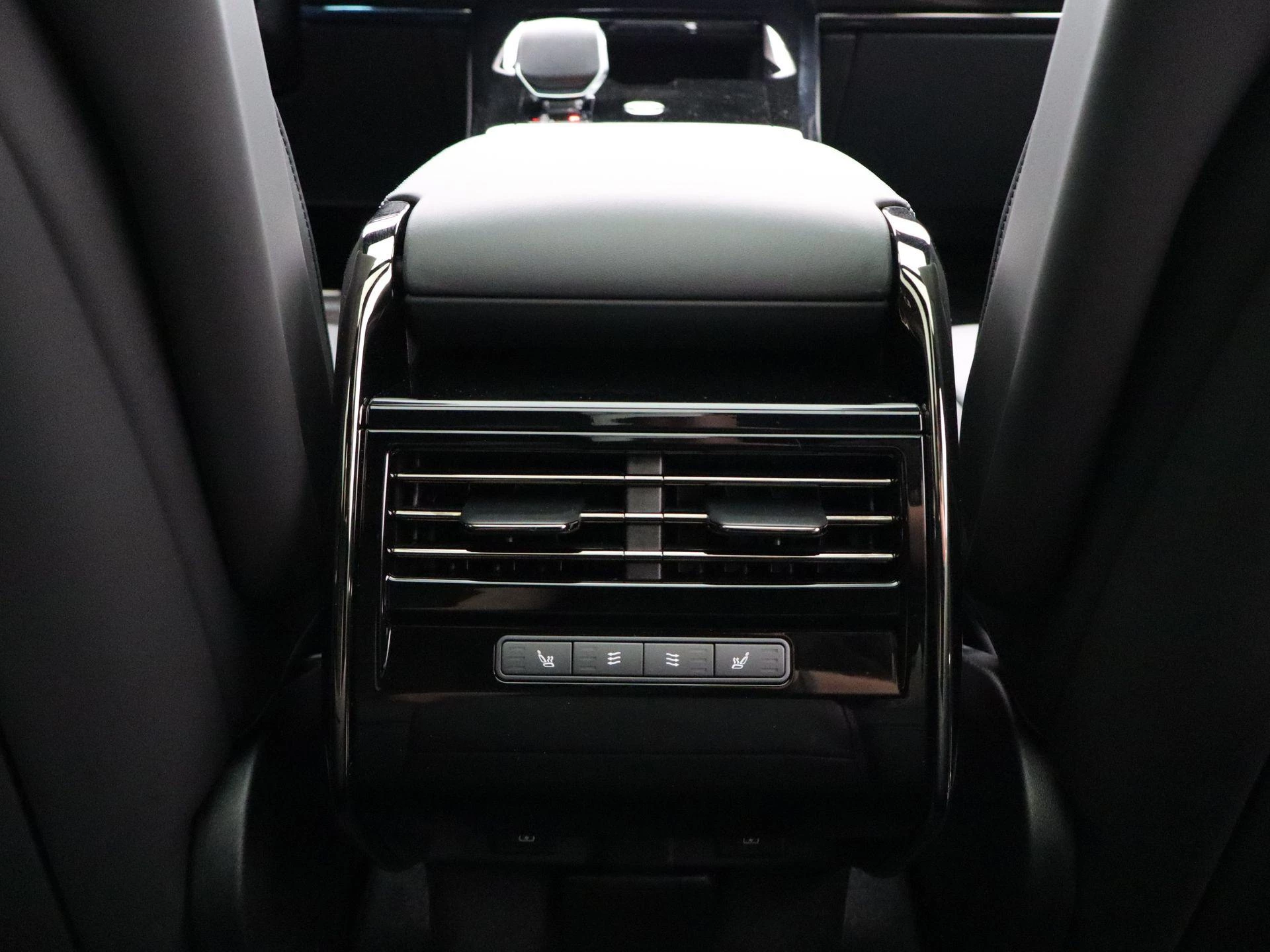 Land Rover-Range Rover Sport-image-36