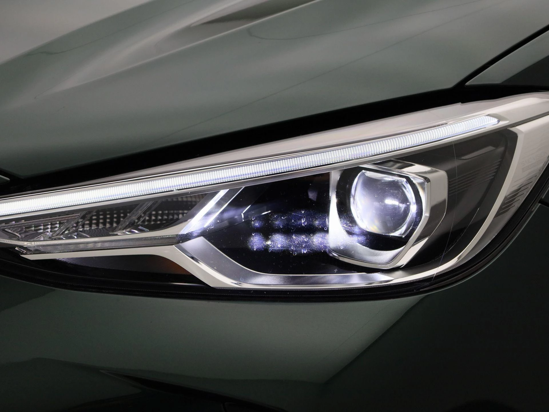 MG-ZS-image-12
