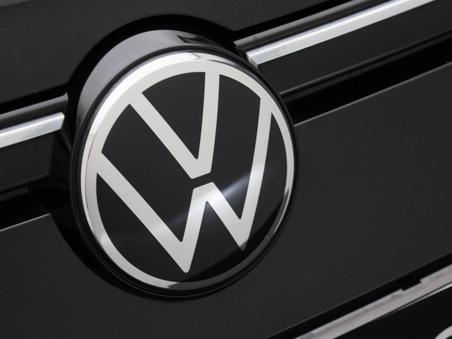 Volkswagen-Golf-image-36