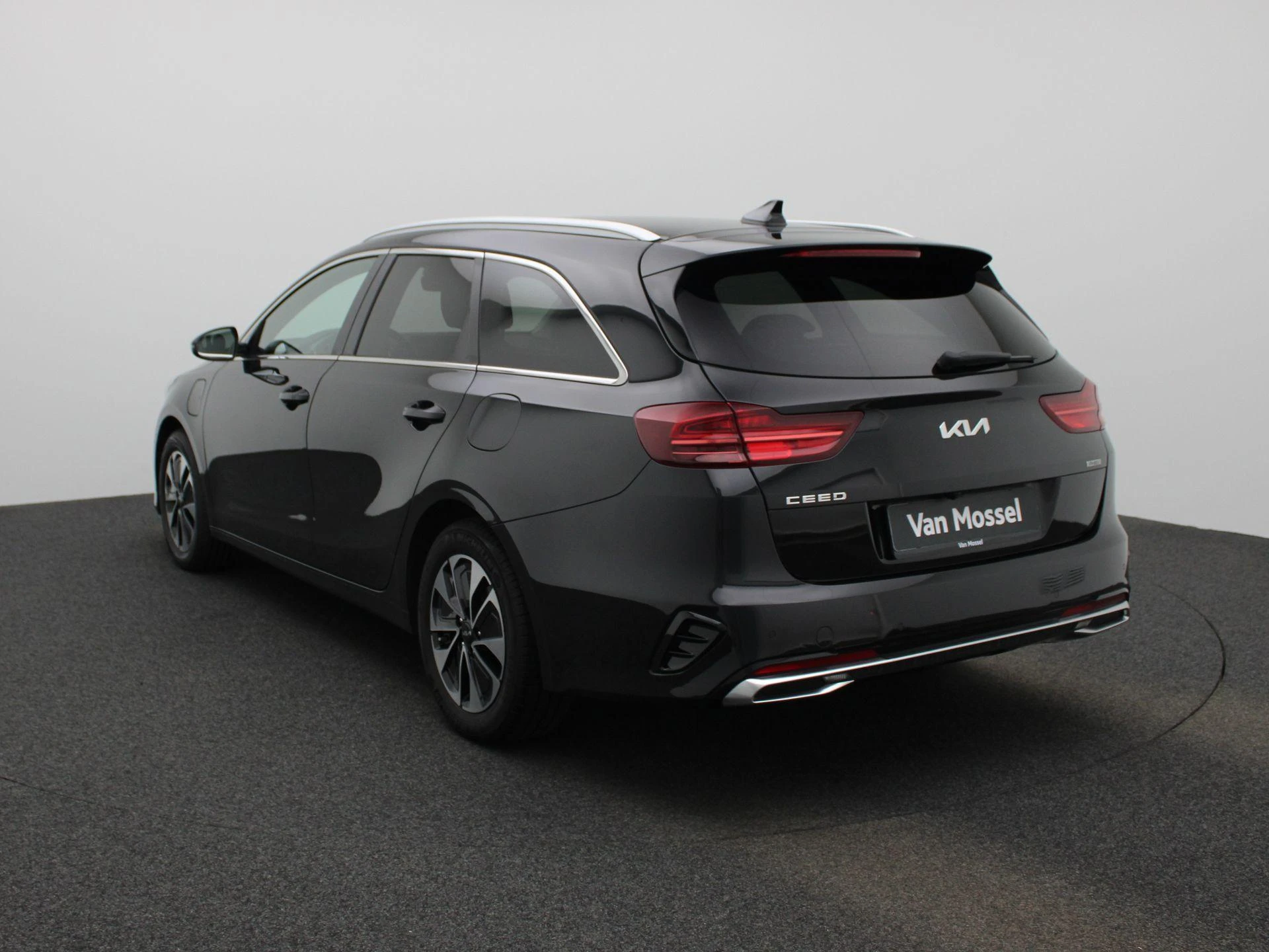 Kia-Ceed Sportswagon-image-3
