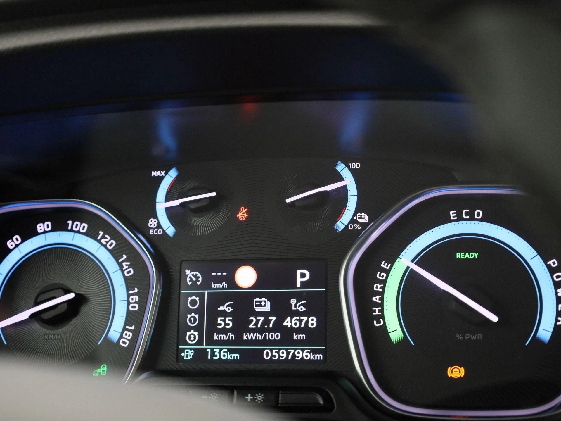 Opel-Zafira e-Life-image-25