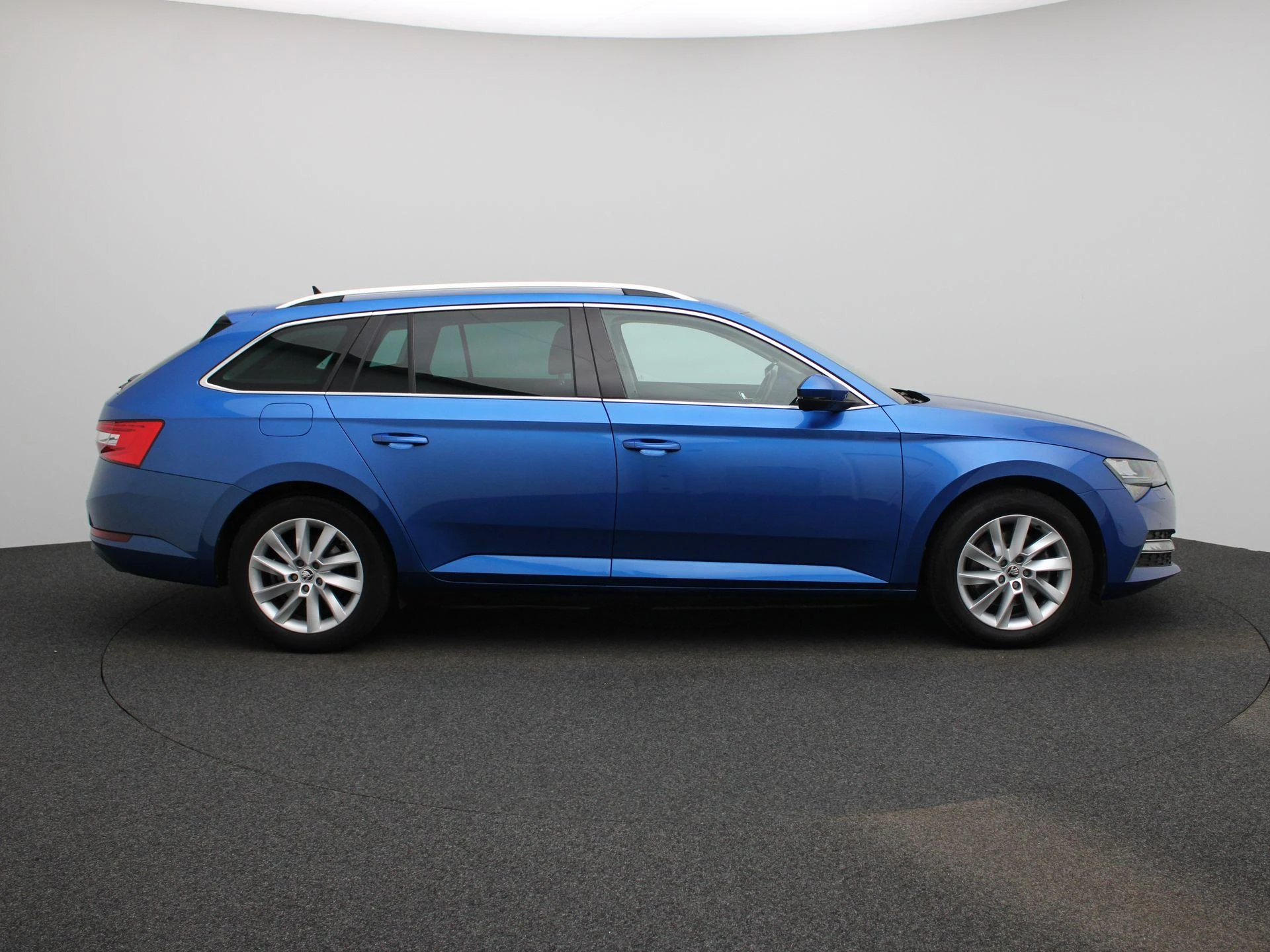 Škoda-Superb-image-5