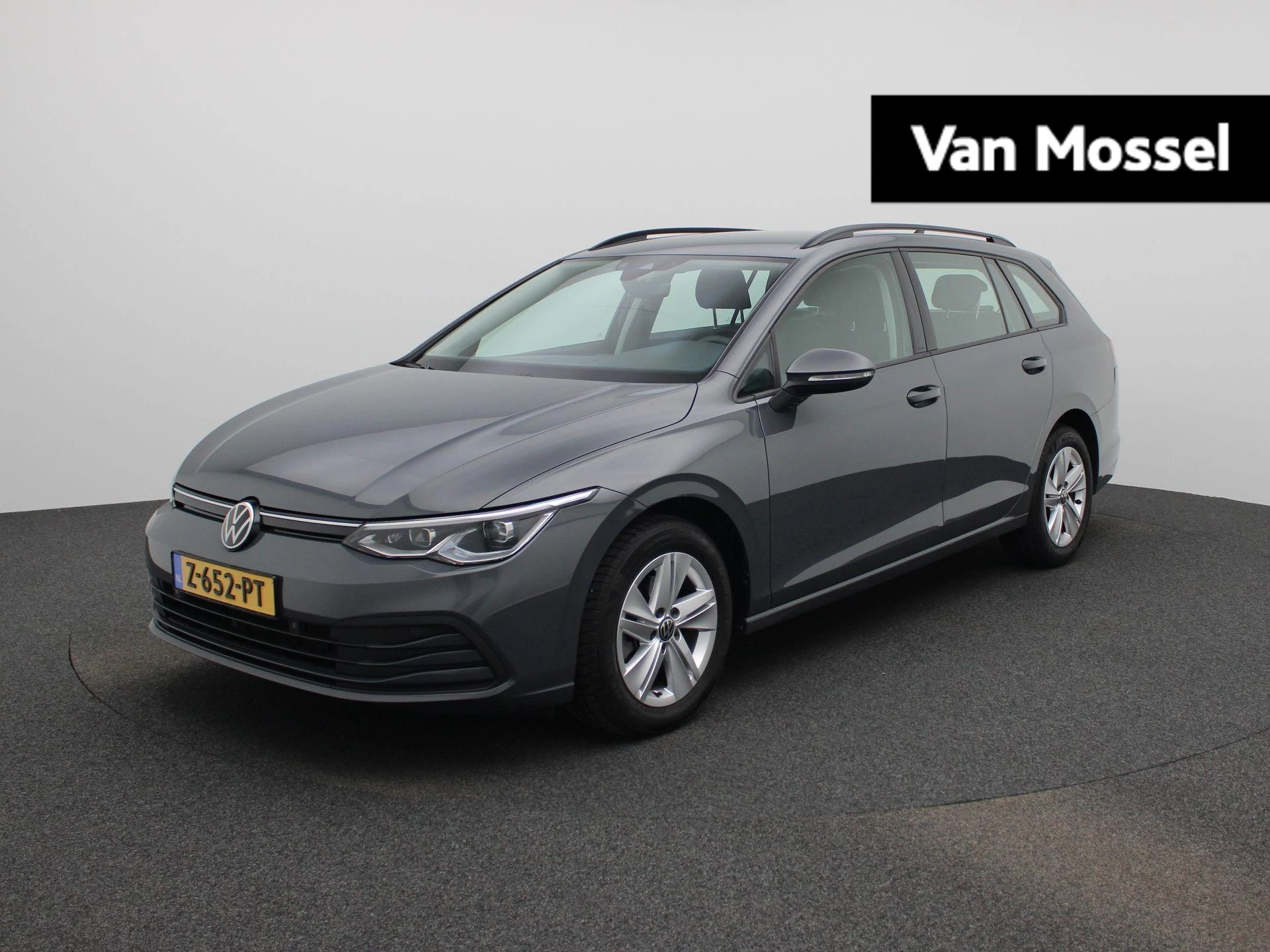 Volkswagen-Golf-image-0