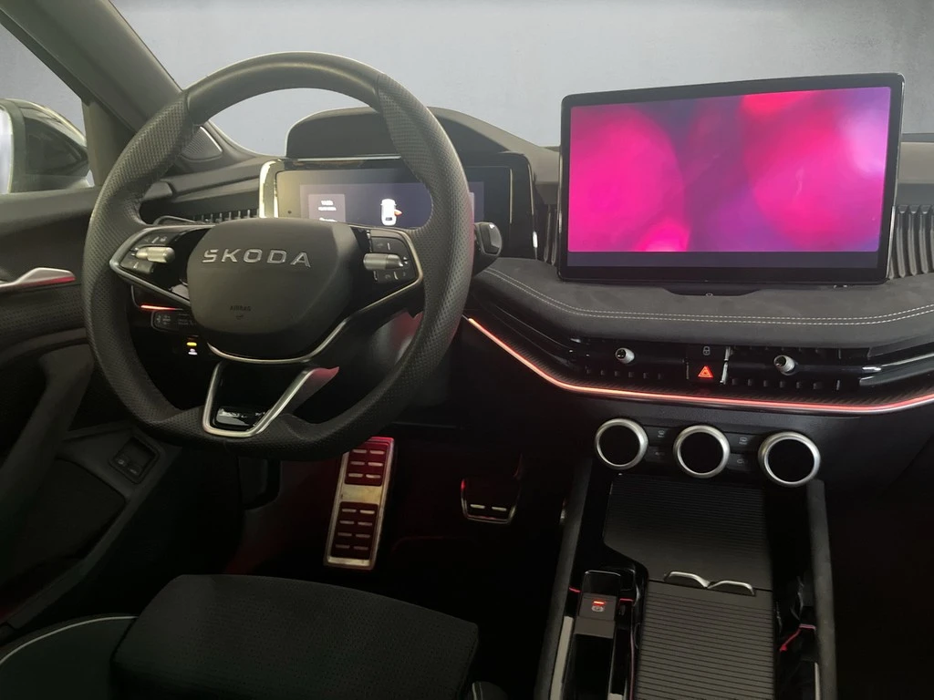Škoda Superb Combi 1.5 TSI iV 150 kW Sportline Ahk; Canton; Infotainment Plus