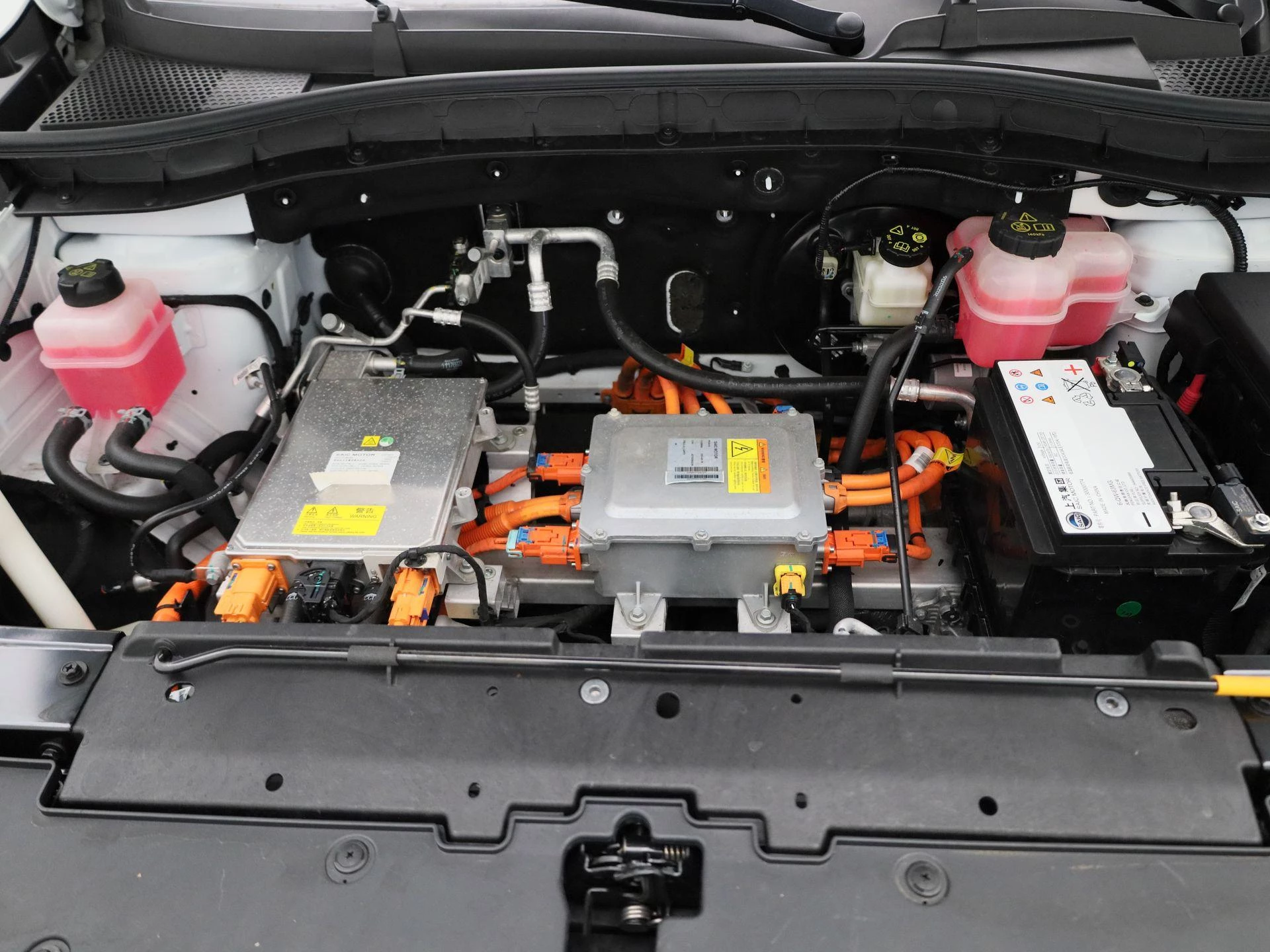 MG-ZS-image-28