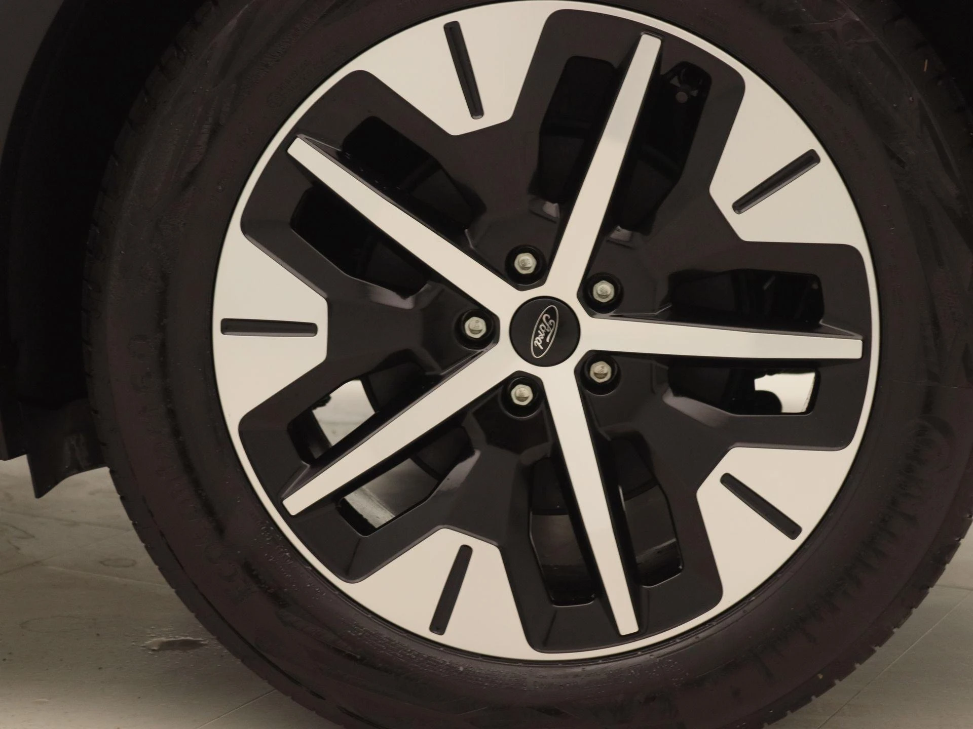 Ford-Explorer-image-17