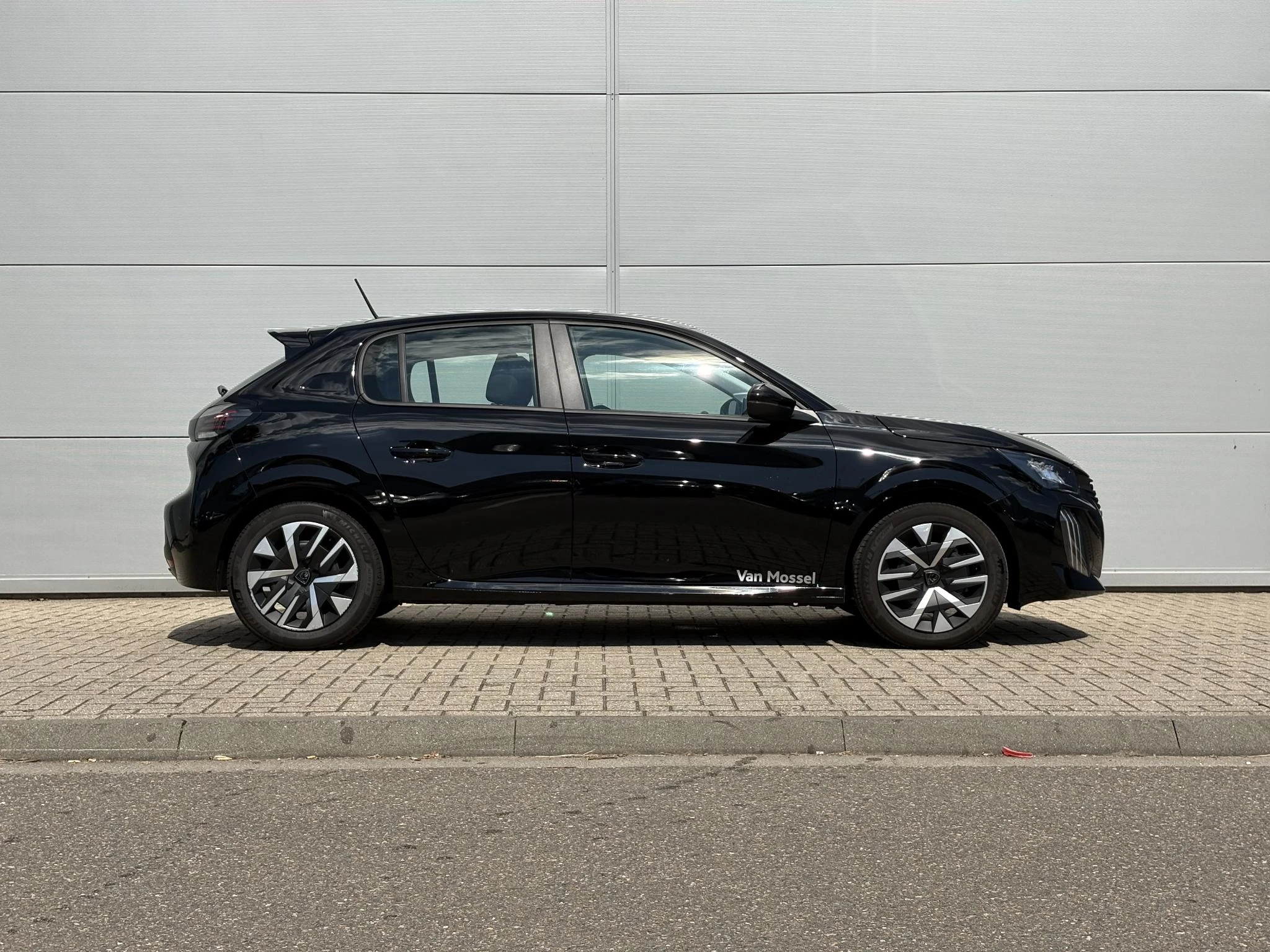 Peugeot-208-image-6