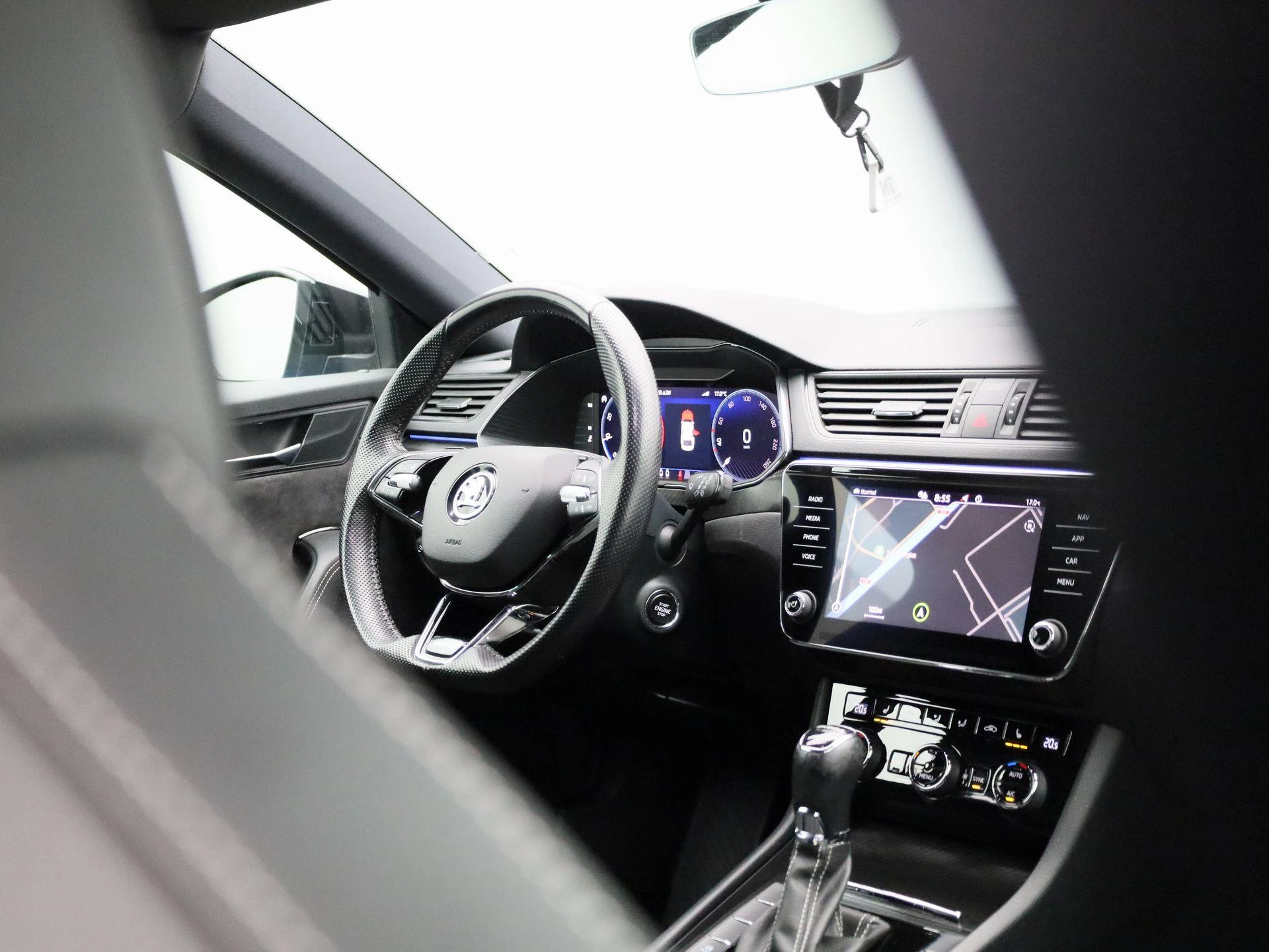 Škoda-Superb-image-36