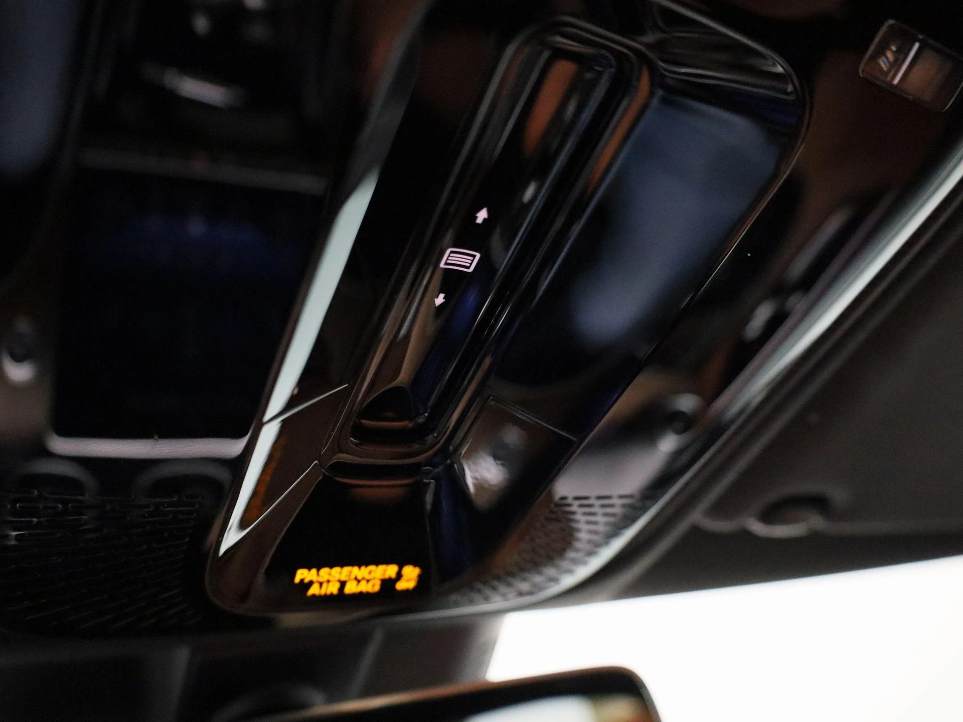 Mercedes-Benz-C-Klasse-image-33