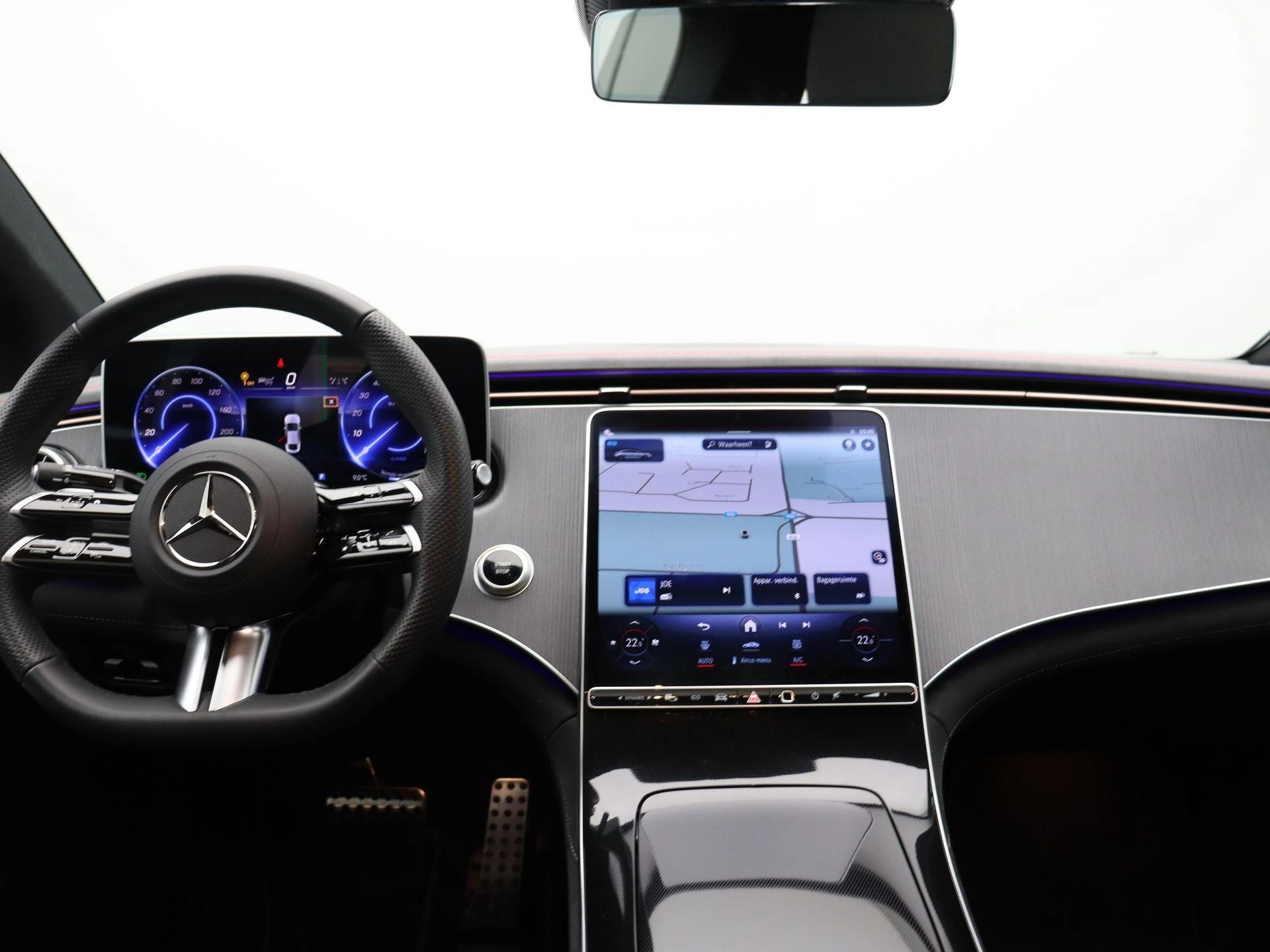 Mercedes-Benz-EQE-image-17