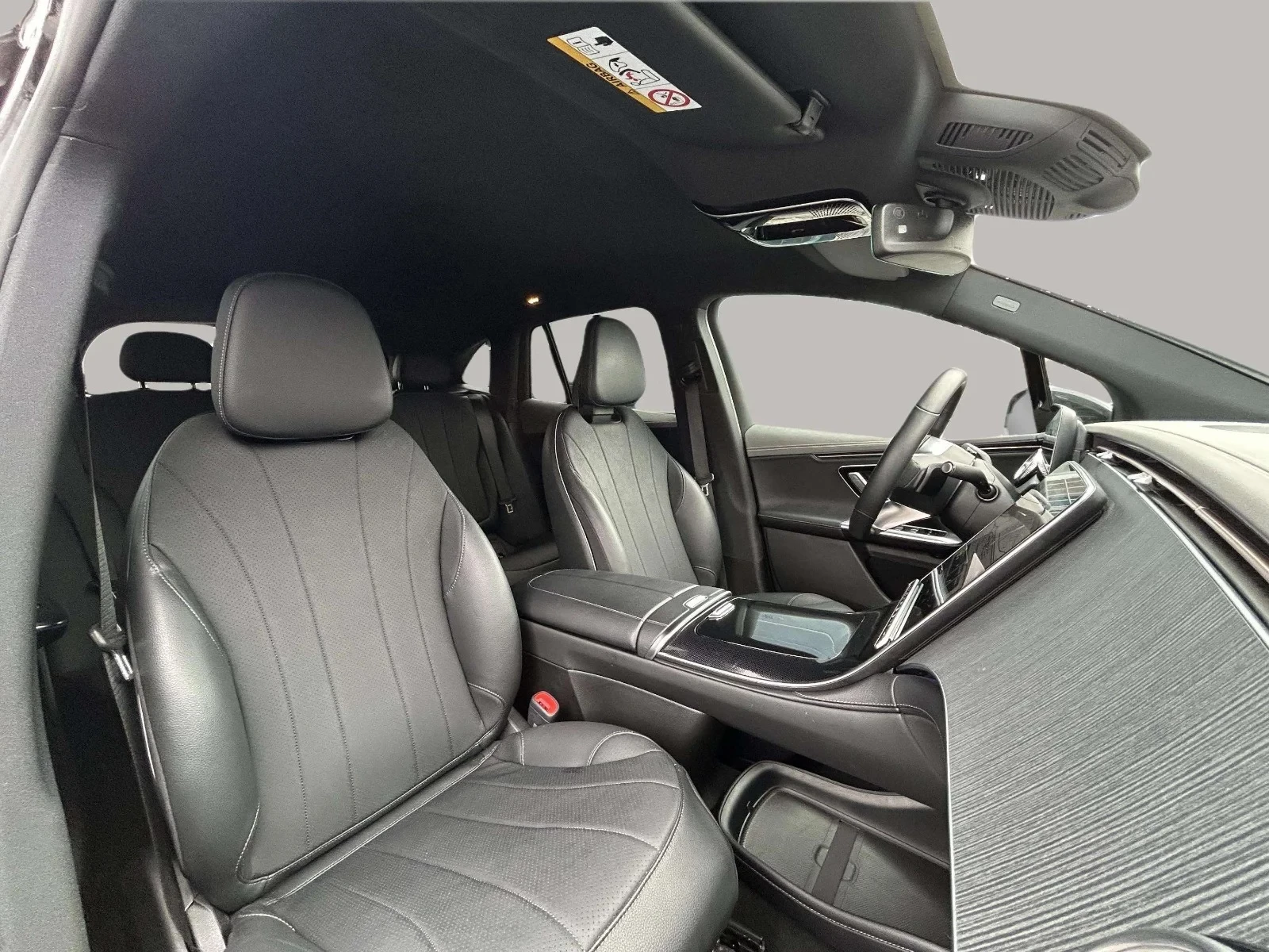 Mercedes-Benz-EQE-image-13