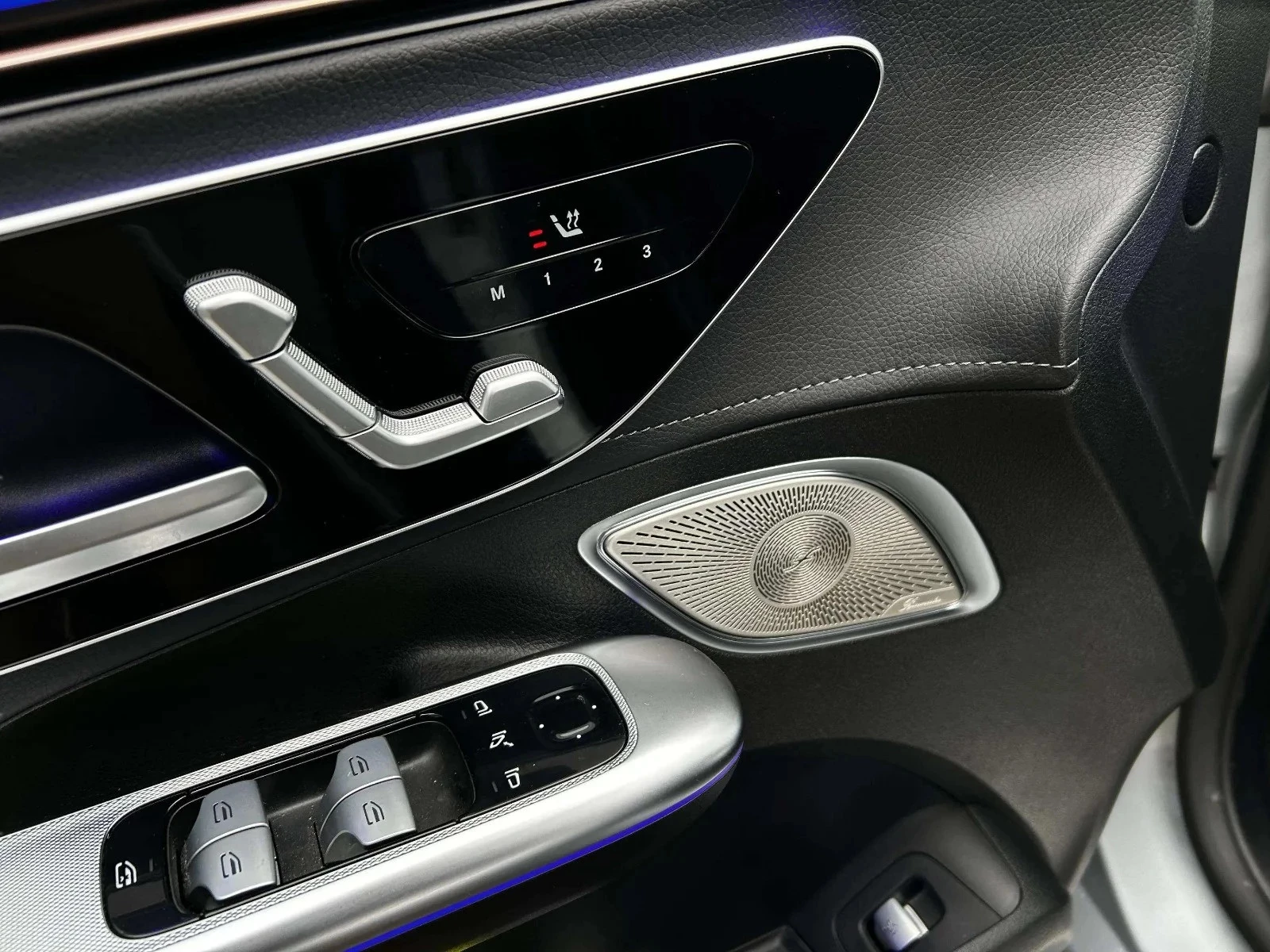 Mercedes-Benz-EQE-image-11