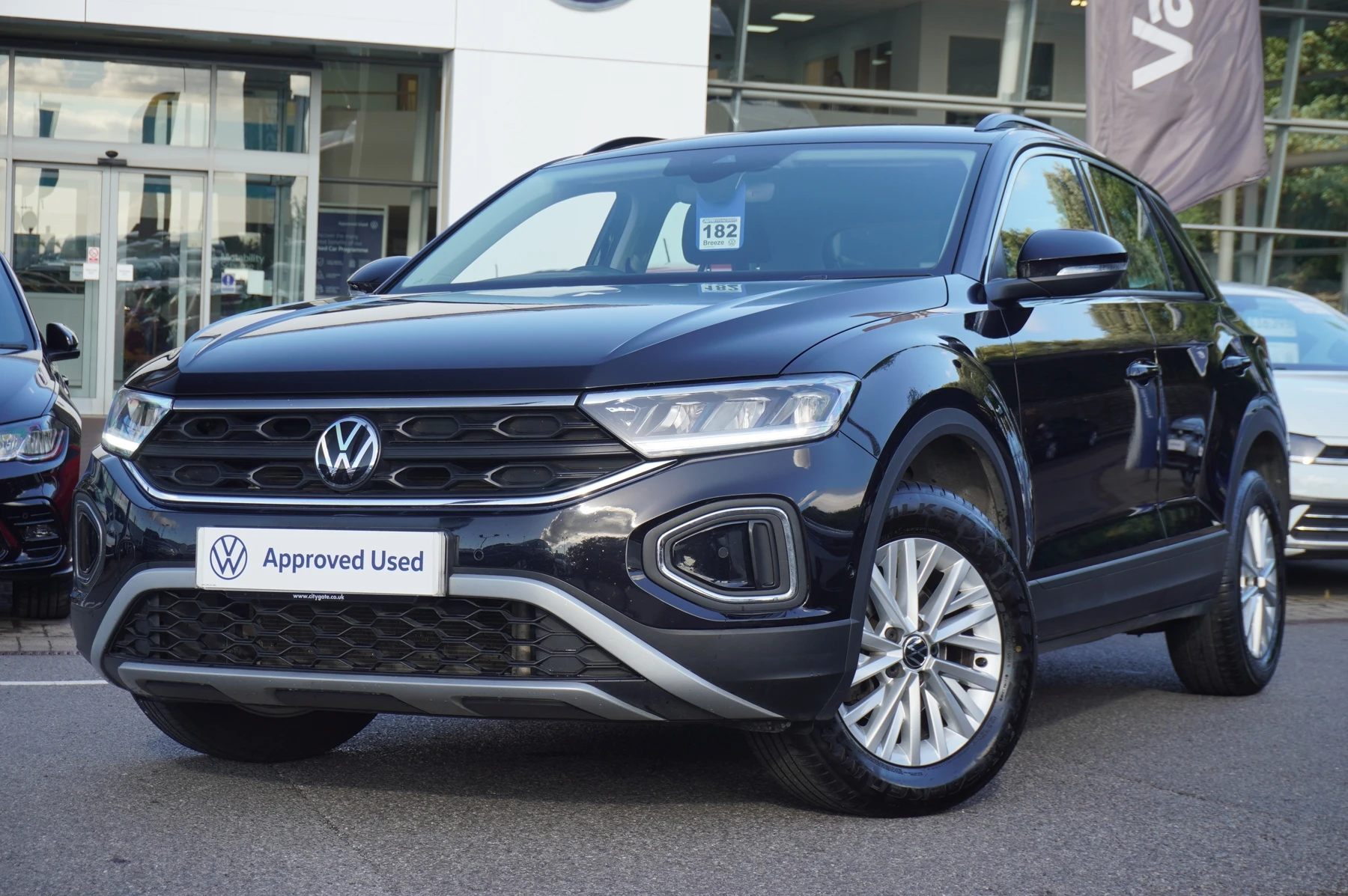 Volkswagen-T-Roc-image-26