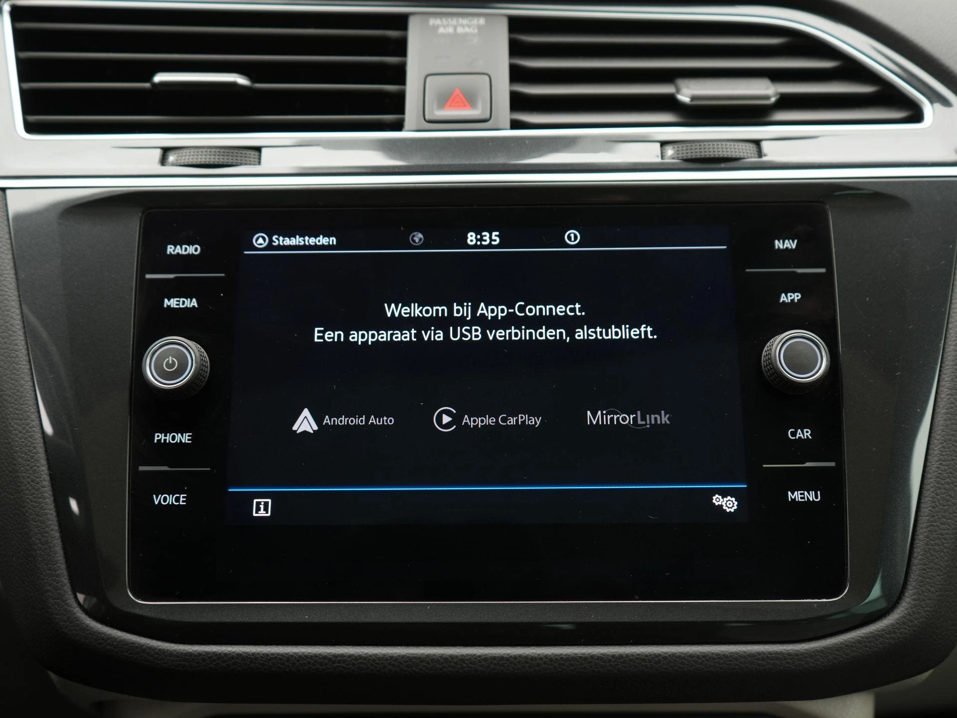 Volkswagen-Tiguan-image-15