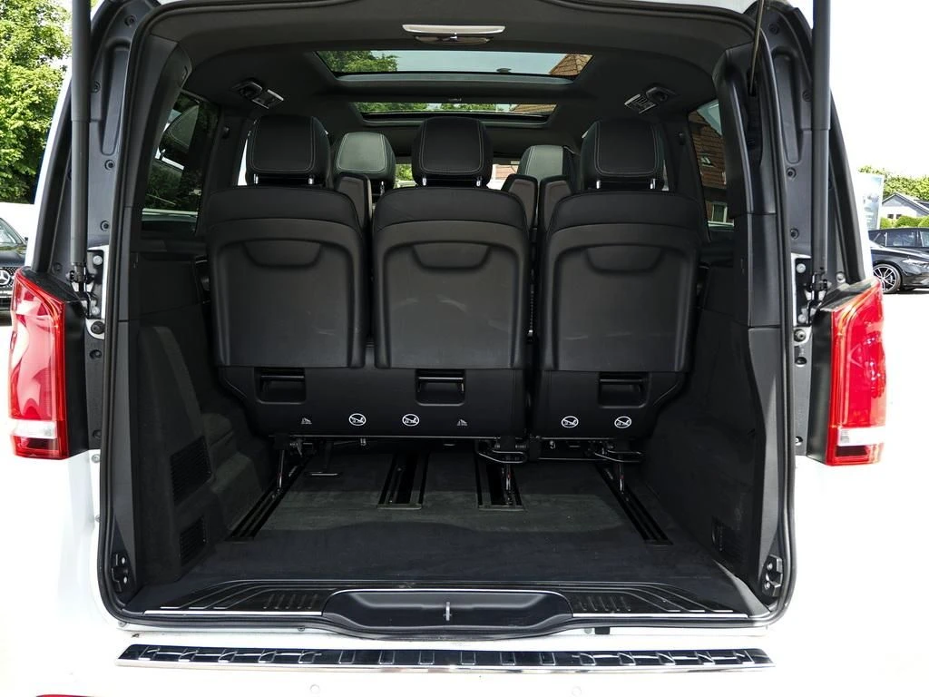 Mercedes-Benz-V-Klasse 300-image-16