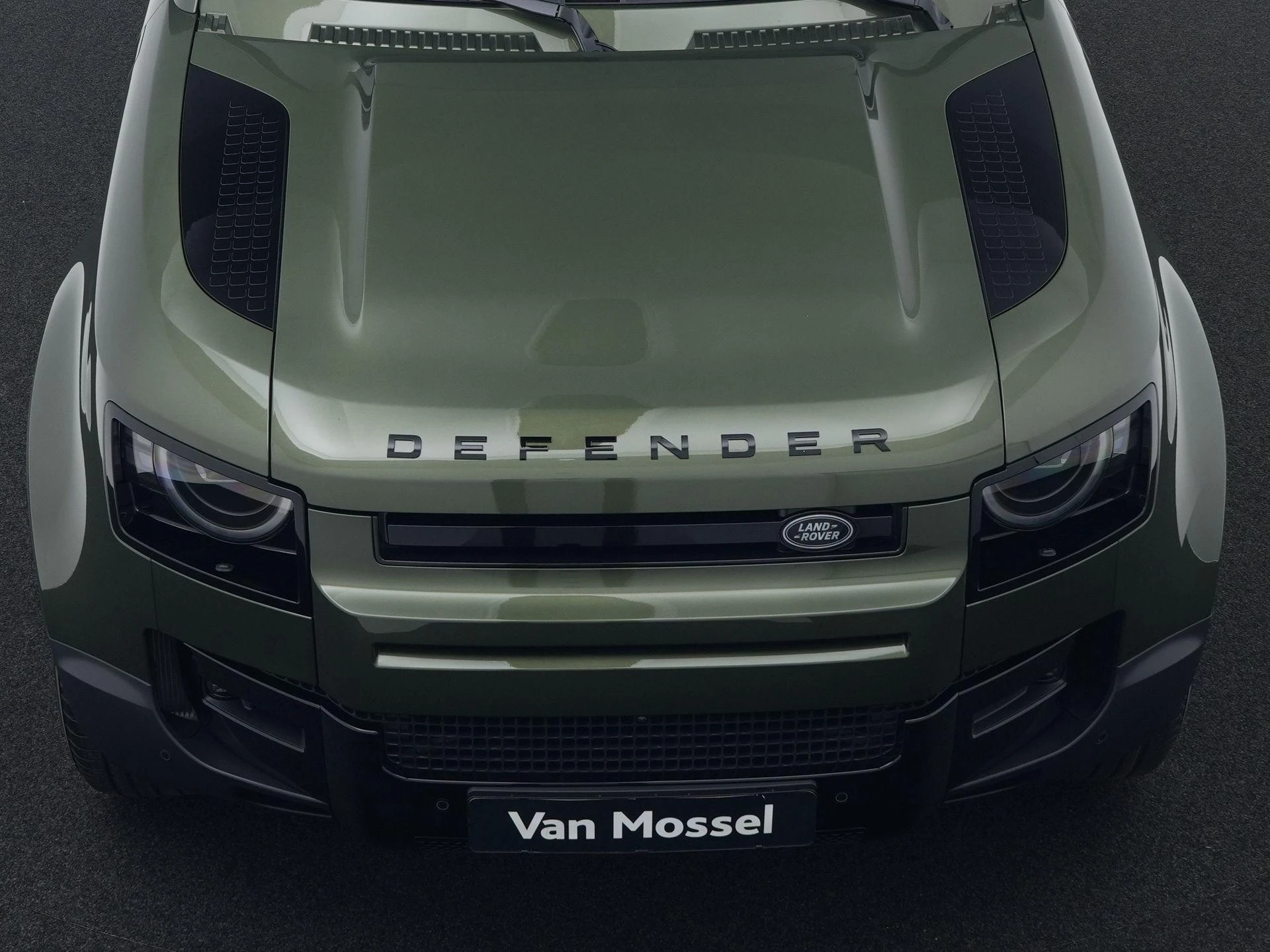 Land Rover-Defender-image-45