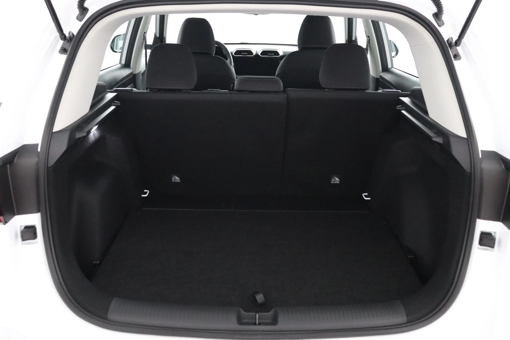 MG-ZS-image-19