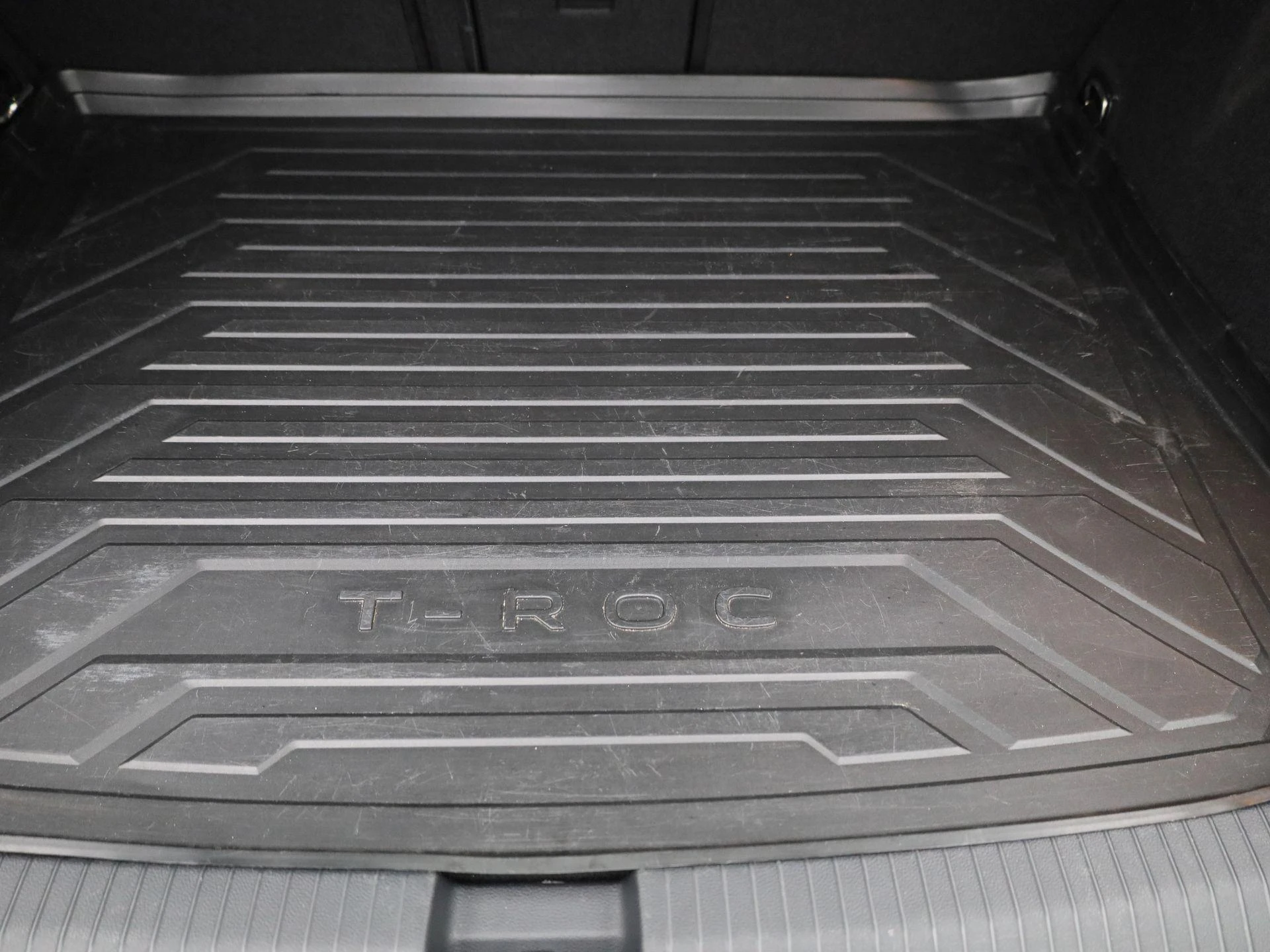 Volkswagen-T-Roc-image-11