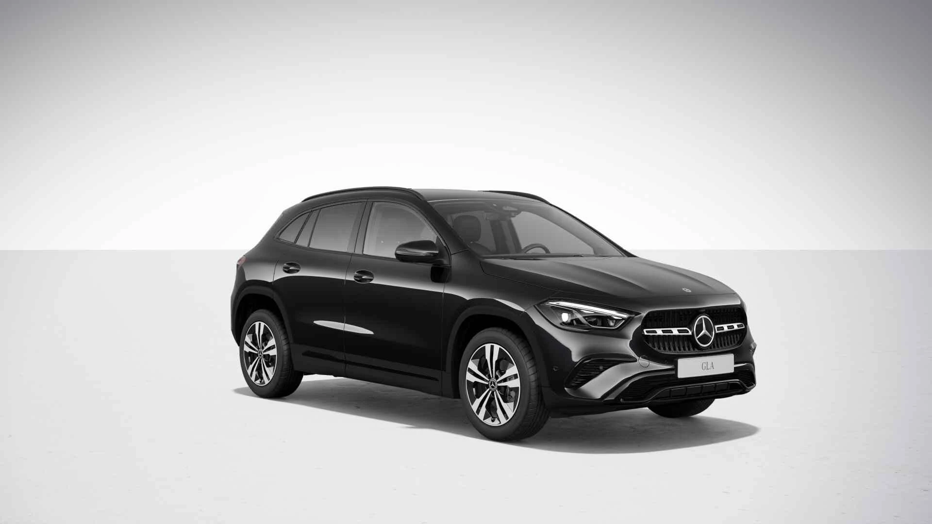 Mercedes-Benz-GLA-image-1