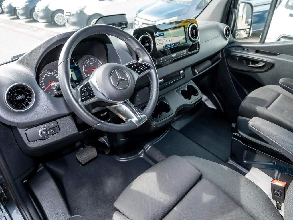 Mercedes-Benz-Sprinter 317-image-7
