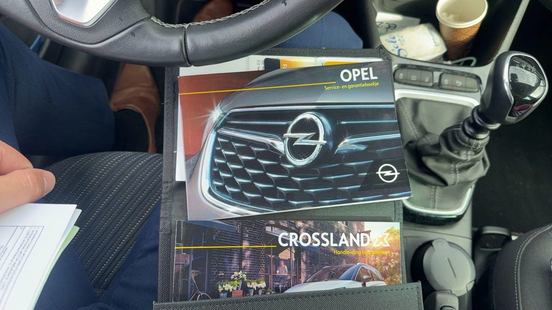 Opel-Crossland X-image-25