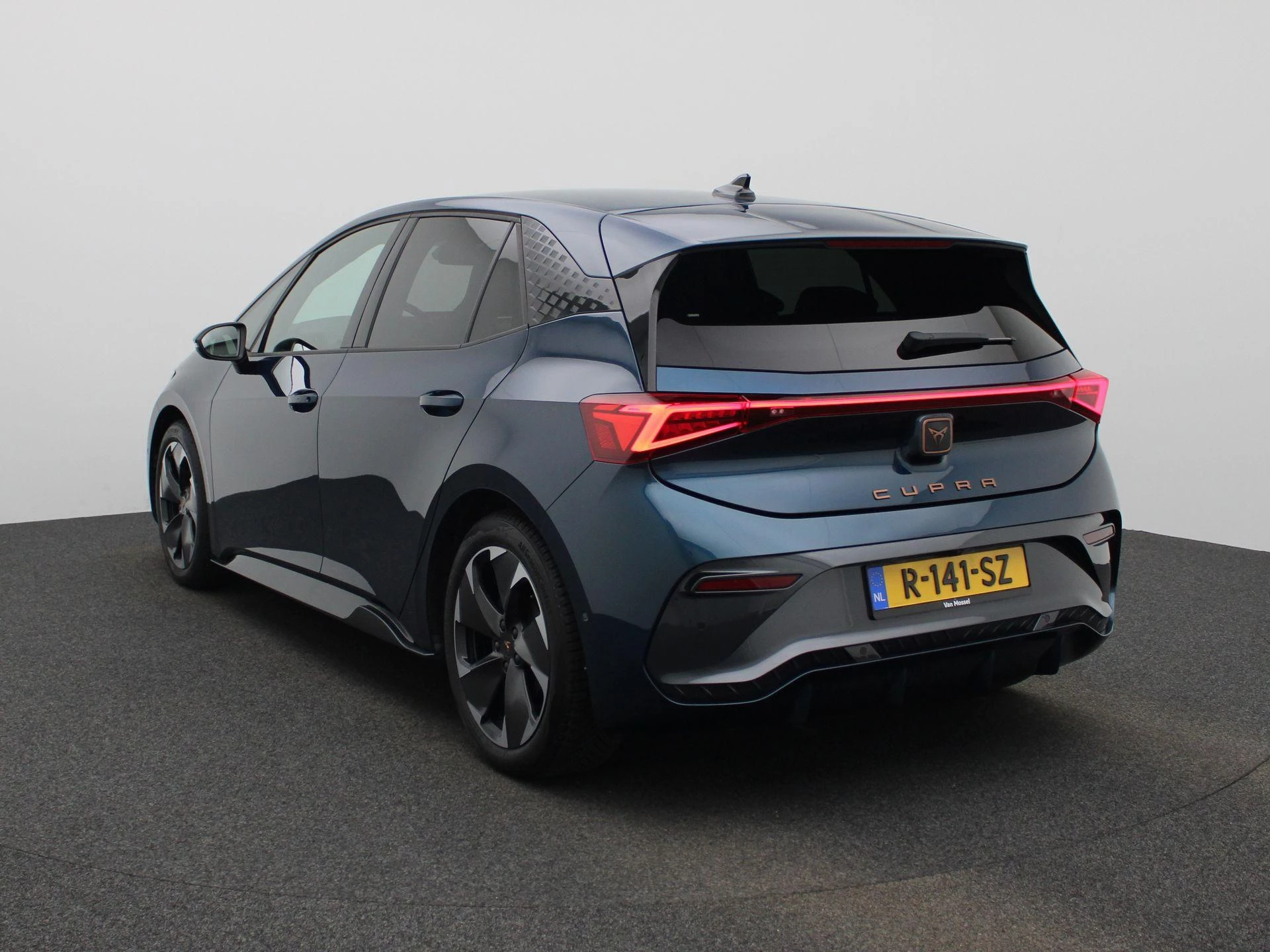 CUPRA Born Adrenaline 62 kWh