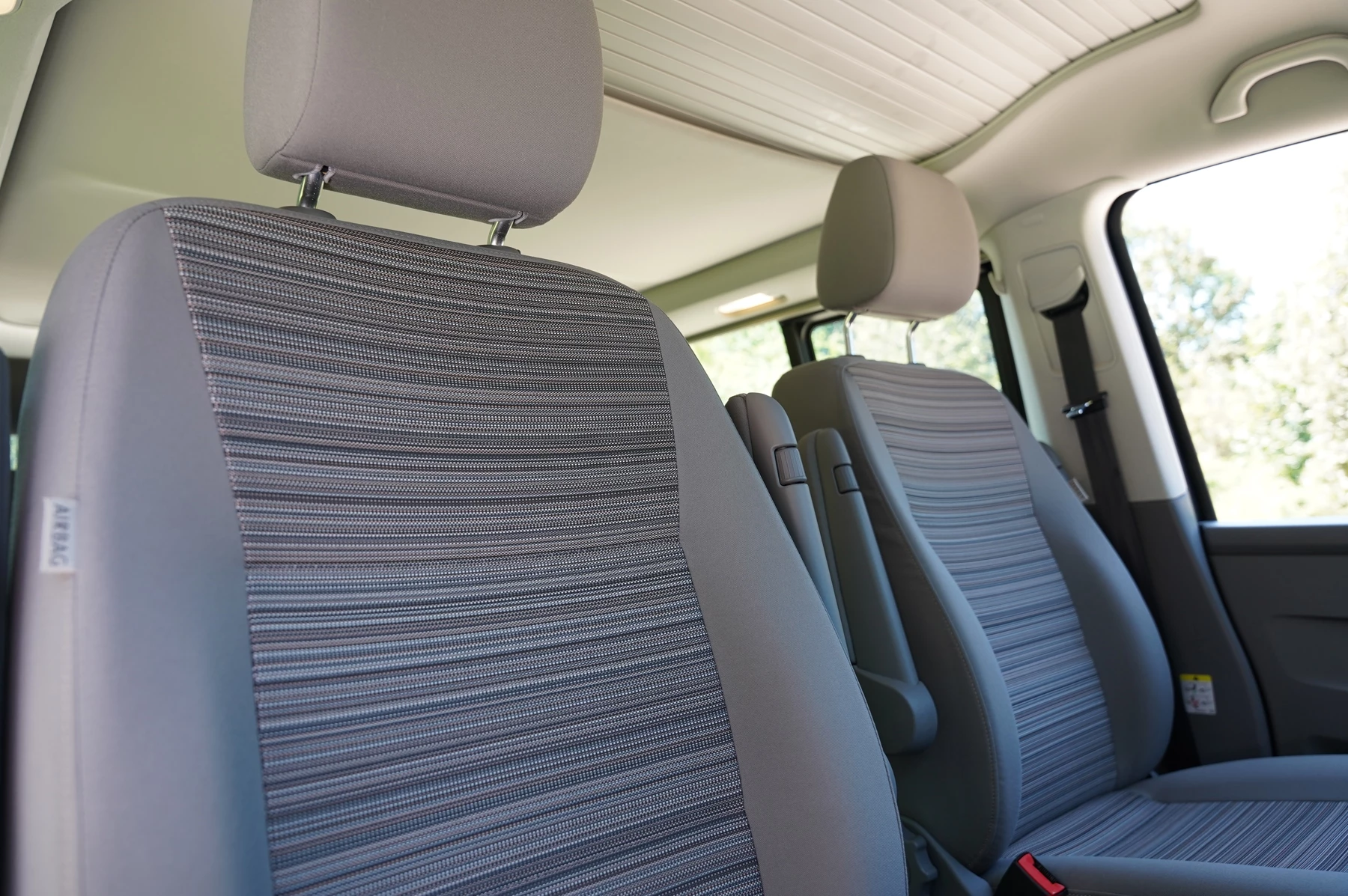Volkswagen-California-image-19