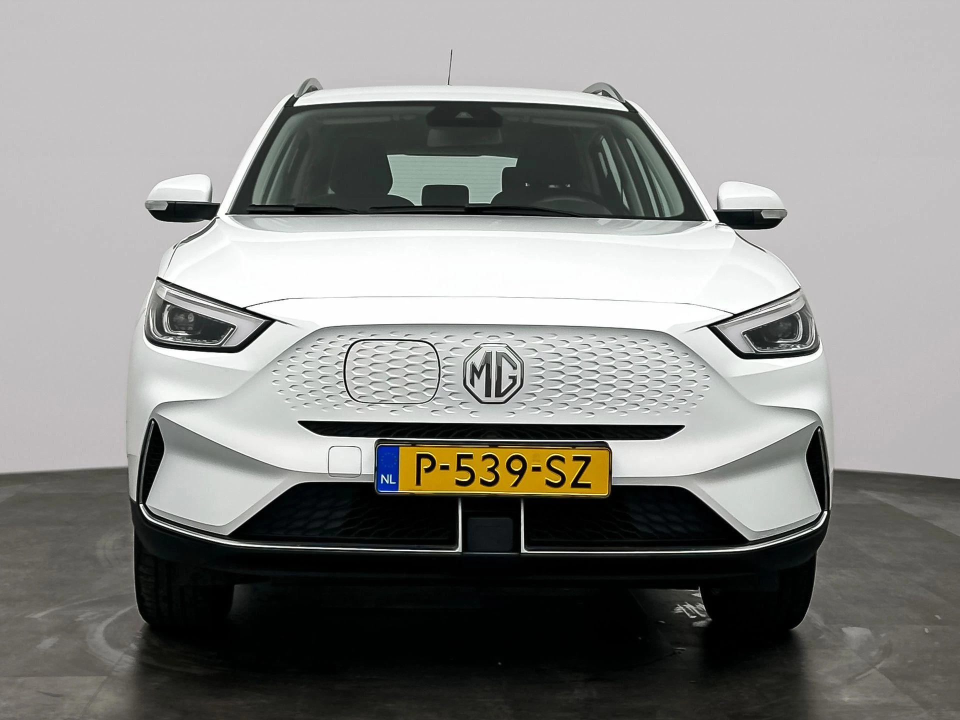 MG-ZS EV-image-9
