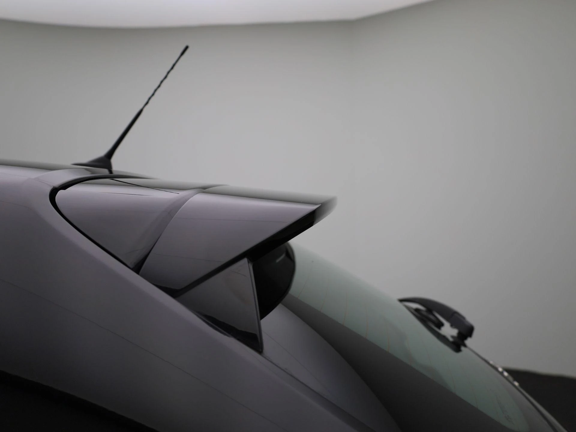 Peugeot-e-208-image-41