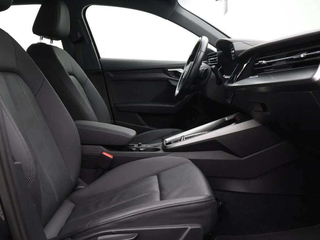 Audi A3 Sportback PHEV Audi A3 Sportback PHEV 40TFSIe 204PK *AUTOMAAT*LEDER*CAMERA*CRUISE*VIRTUAL COCKPIT*APP-CONNECT*PDC*...*